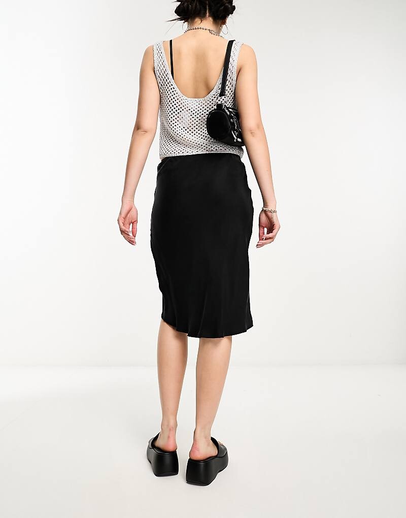 

Черная юбка-комбинация Cotton On – с кружевной отделкой