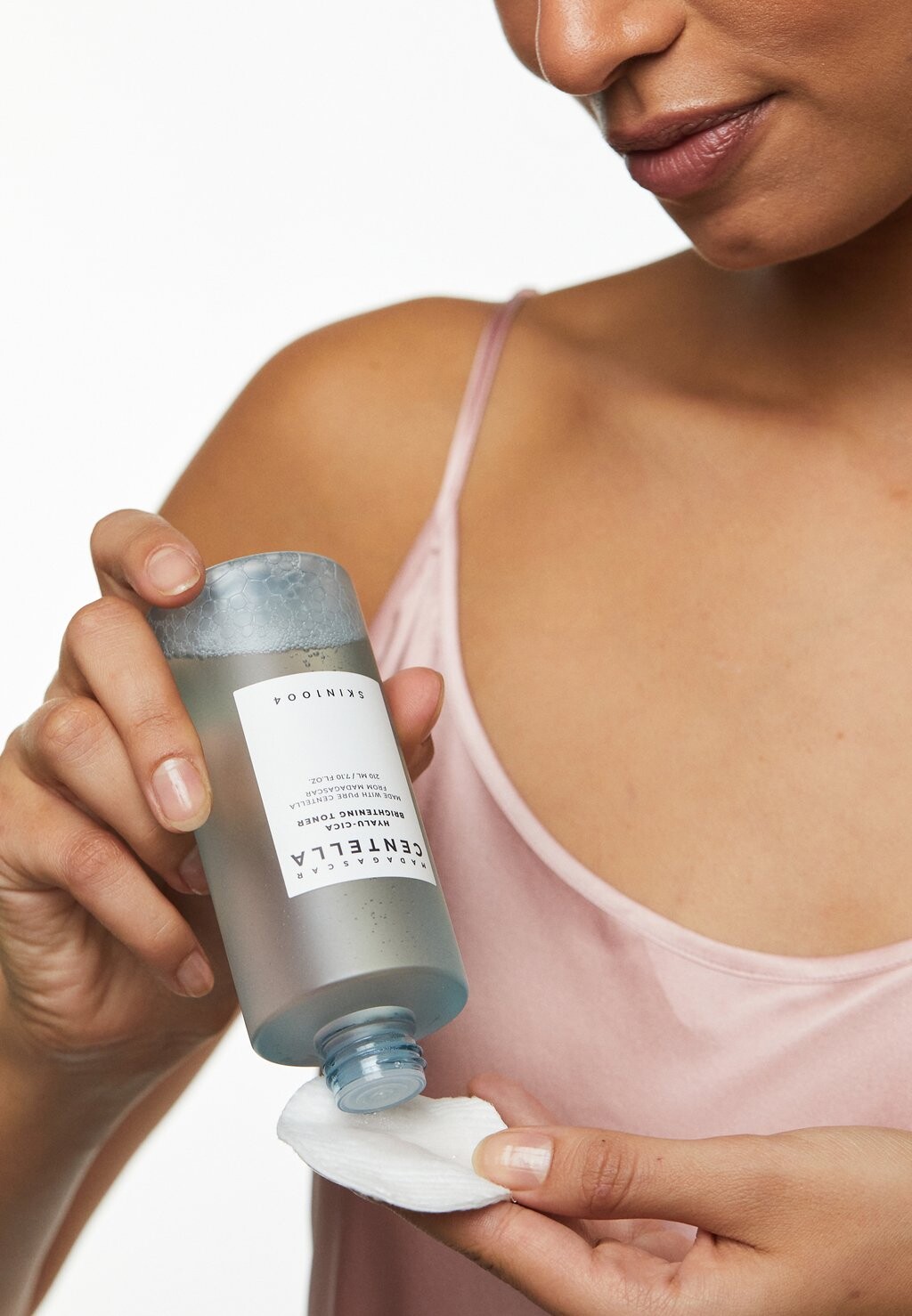 

Сыворотка Skin1004 Madagascar Centella Hyalu-Cica Brightening Toner Skin1004