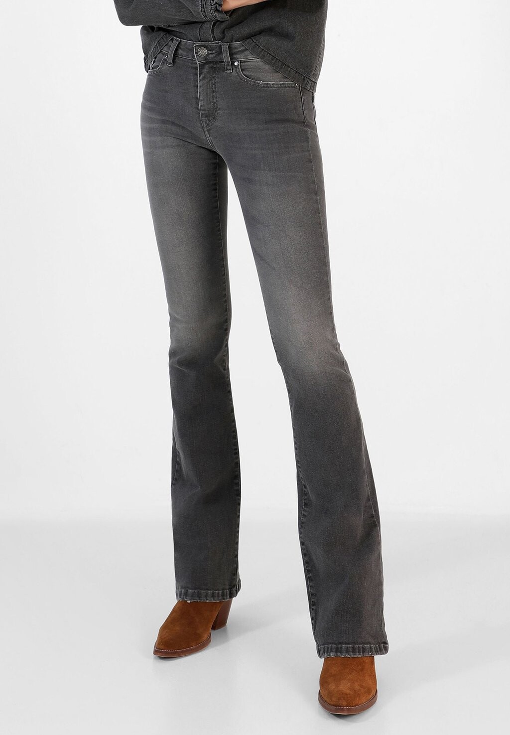 

Джинсы Bootcut Scalpers