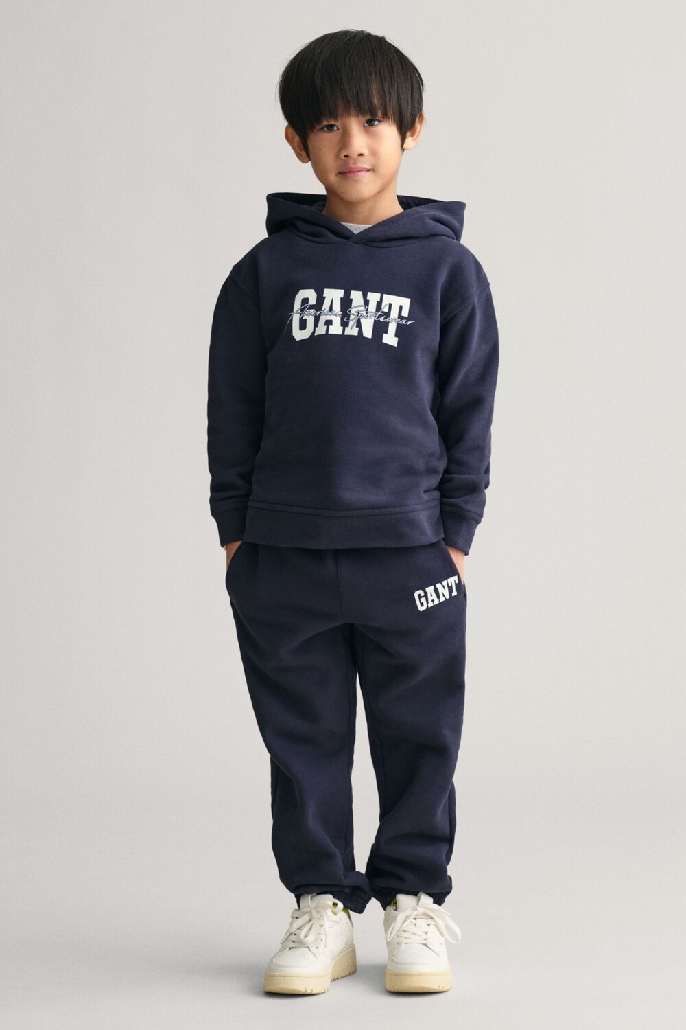 

Детские спортивные штаны с рисунком арки Gant, синий