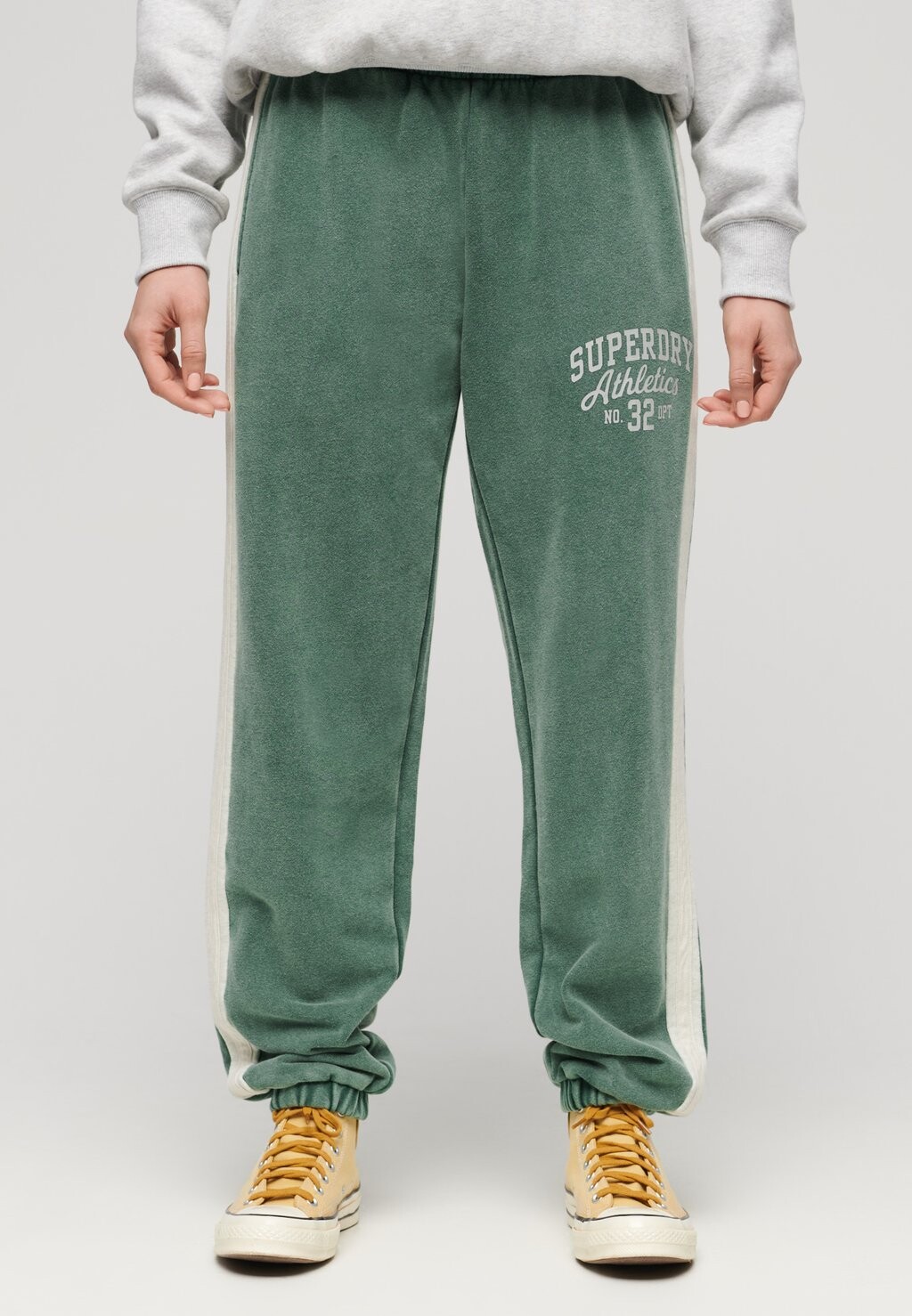 

Спортивные брюки VINTAGE SIDE STRIPE JOGGERS Superdry, зеленый