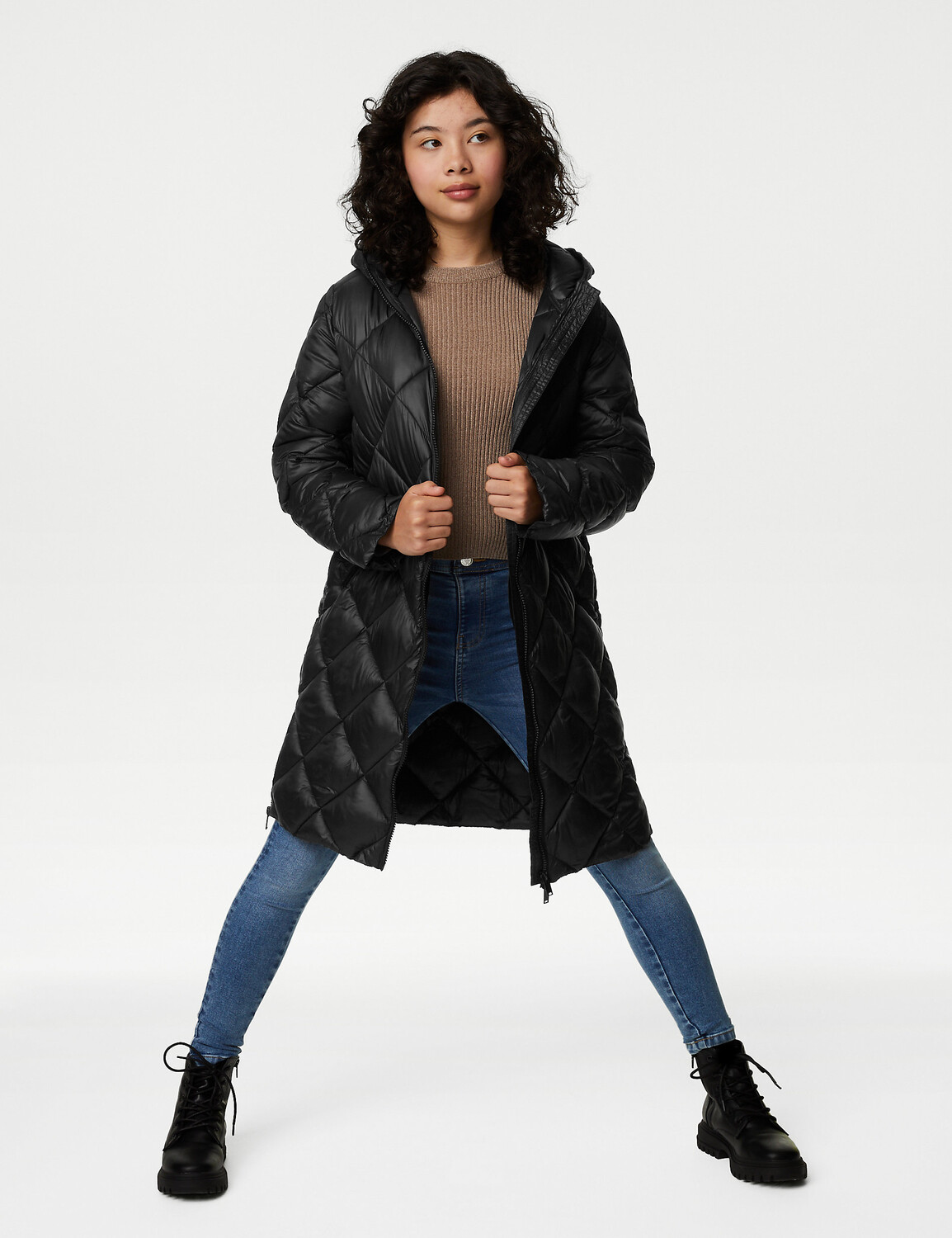 

Стеганое пуховое пальто Stormwear (6–16 лет) Marks & Spencer, черный