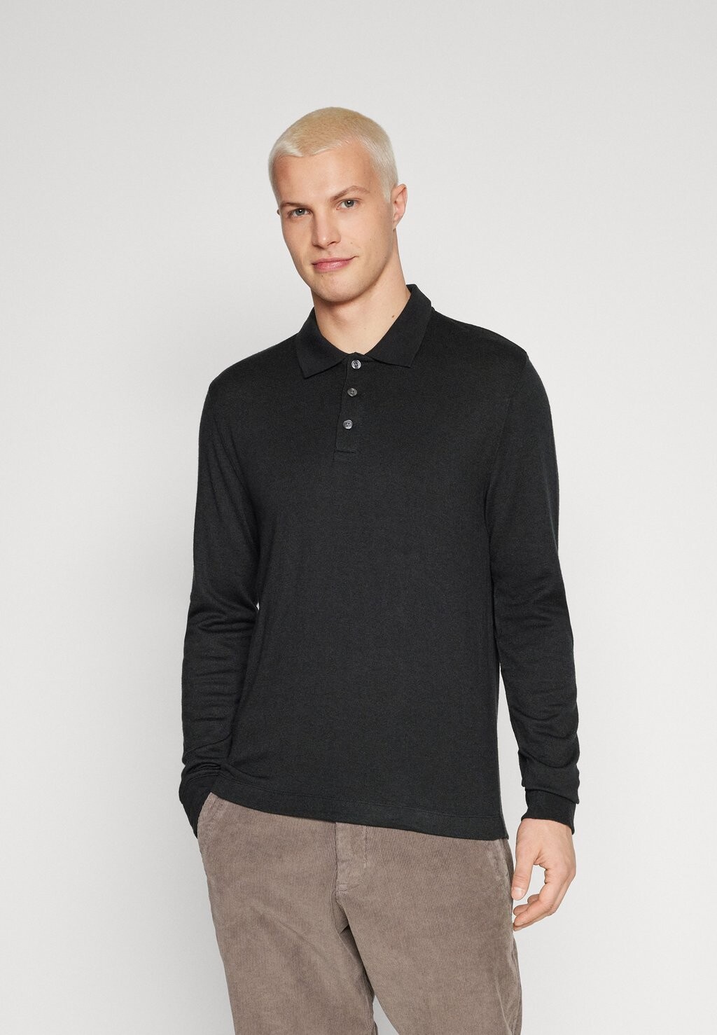 

Топ с длинными рукавами LONG-SLEEVE POLO Abercrombie & Fitch, черный