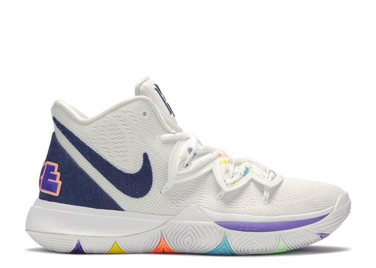 

Кроссовки Nike KYRIE 5 'HAVE A NIKE DAY', белый, Белый;серый