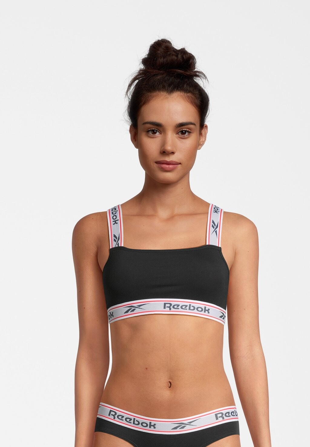 

Топ Reebok, черный