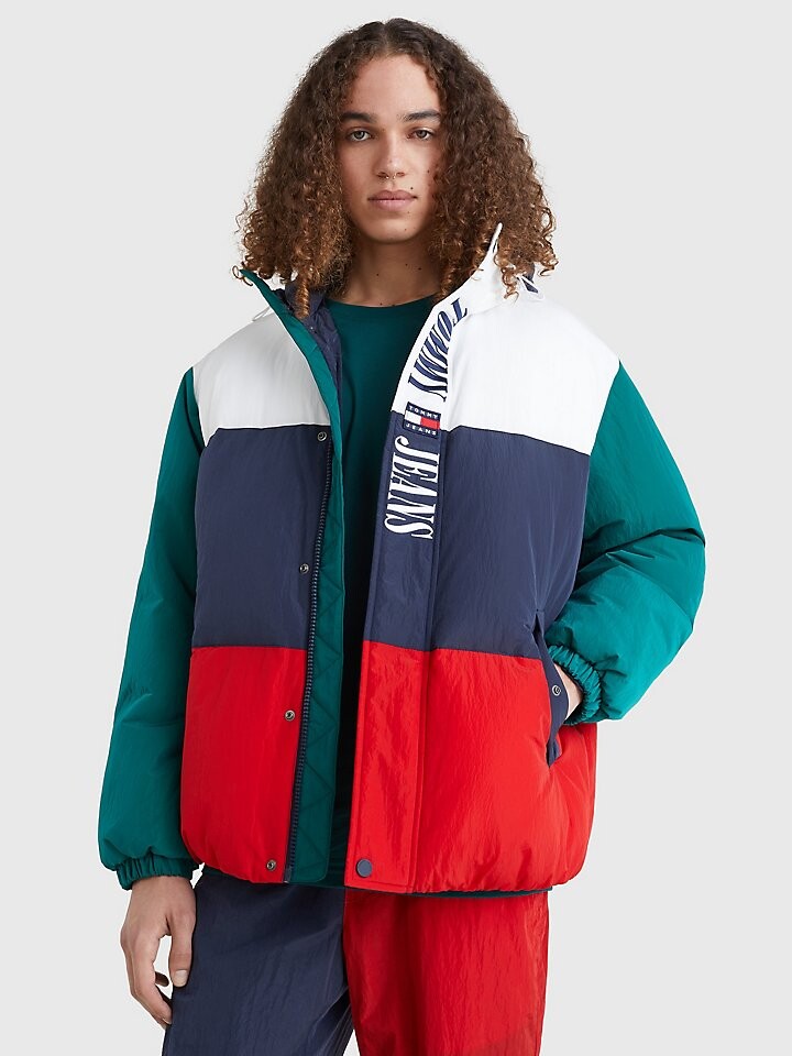 

Пуховик в стиле ретро с цветными блоками Tommy Jeans