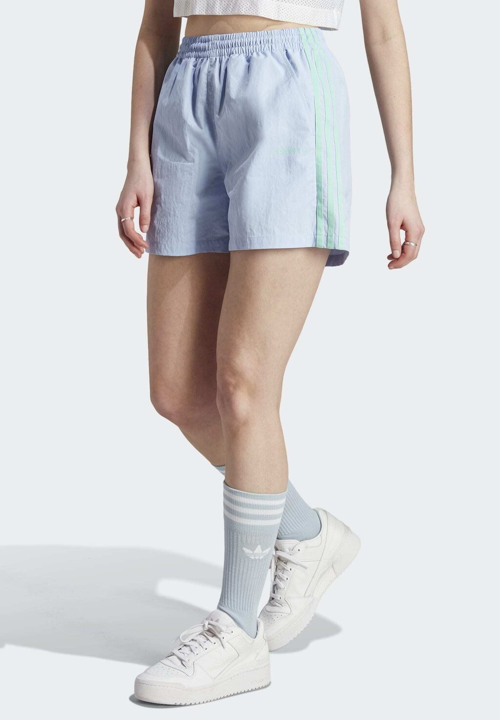 

Шорты adidas Originals ISLAND CLUB, цвет blue dawn