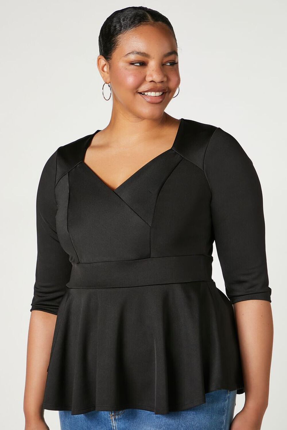 

Топ больших размеров с баской Surplice Forever 21, черный