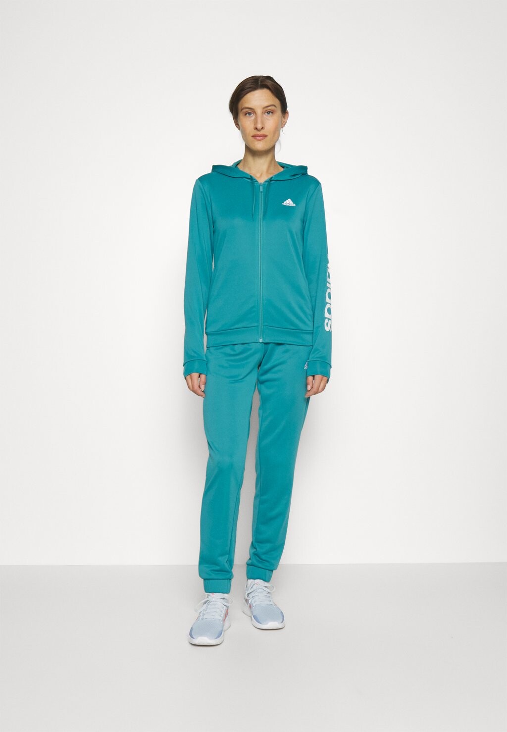 

Спортивный костюм Adidas, белый