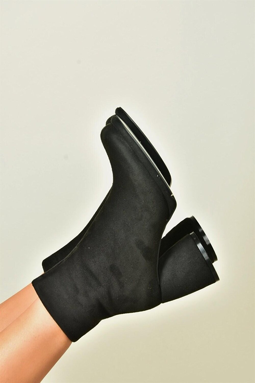

N4040901 Черные женские ботинки Fox Shoes