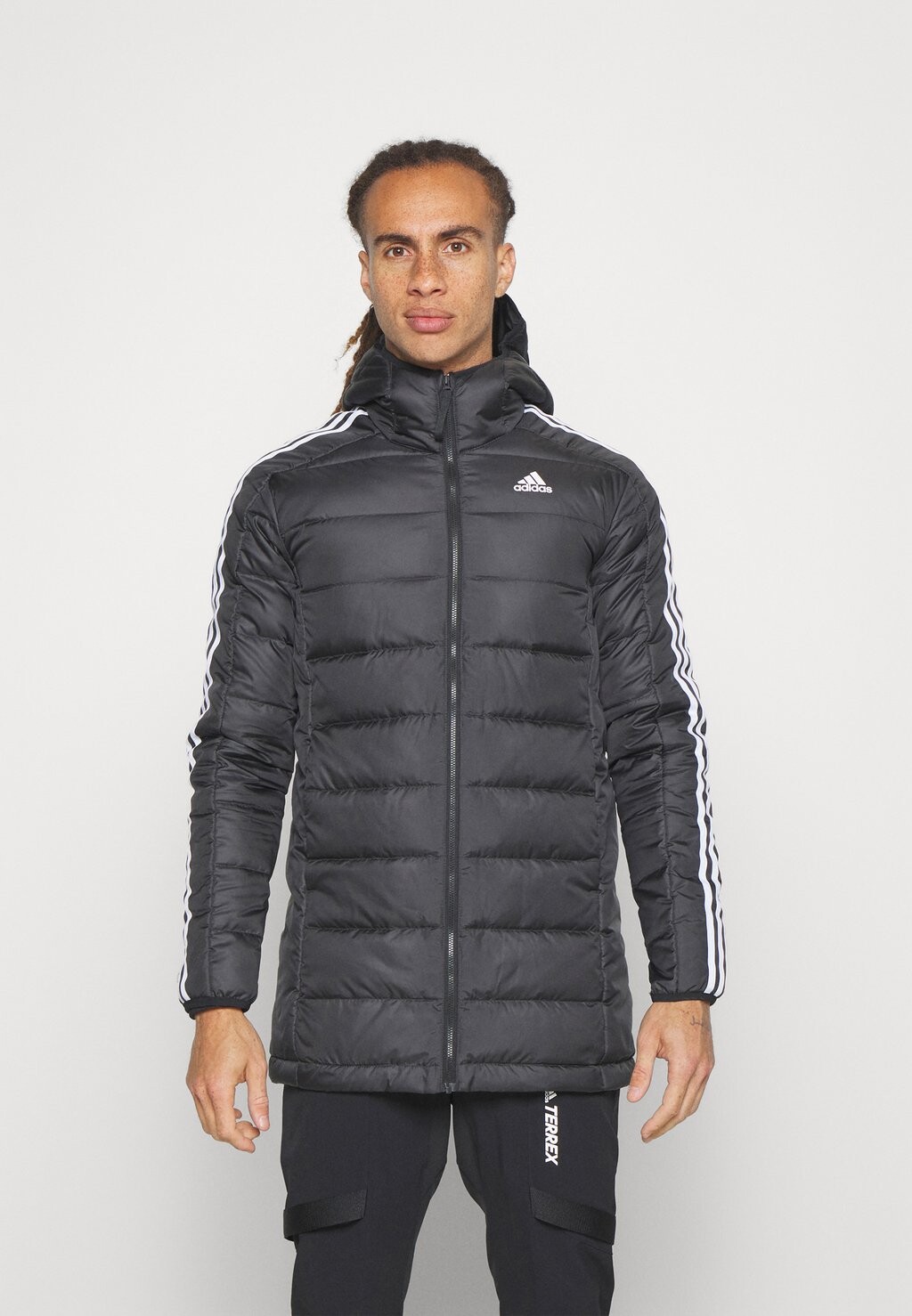 

Пуховик Adidas