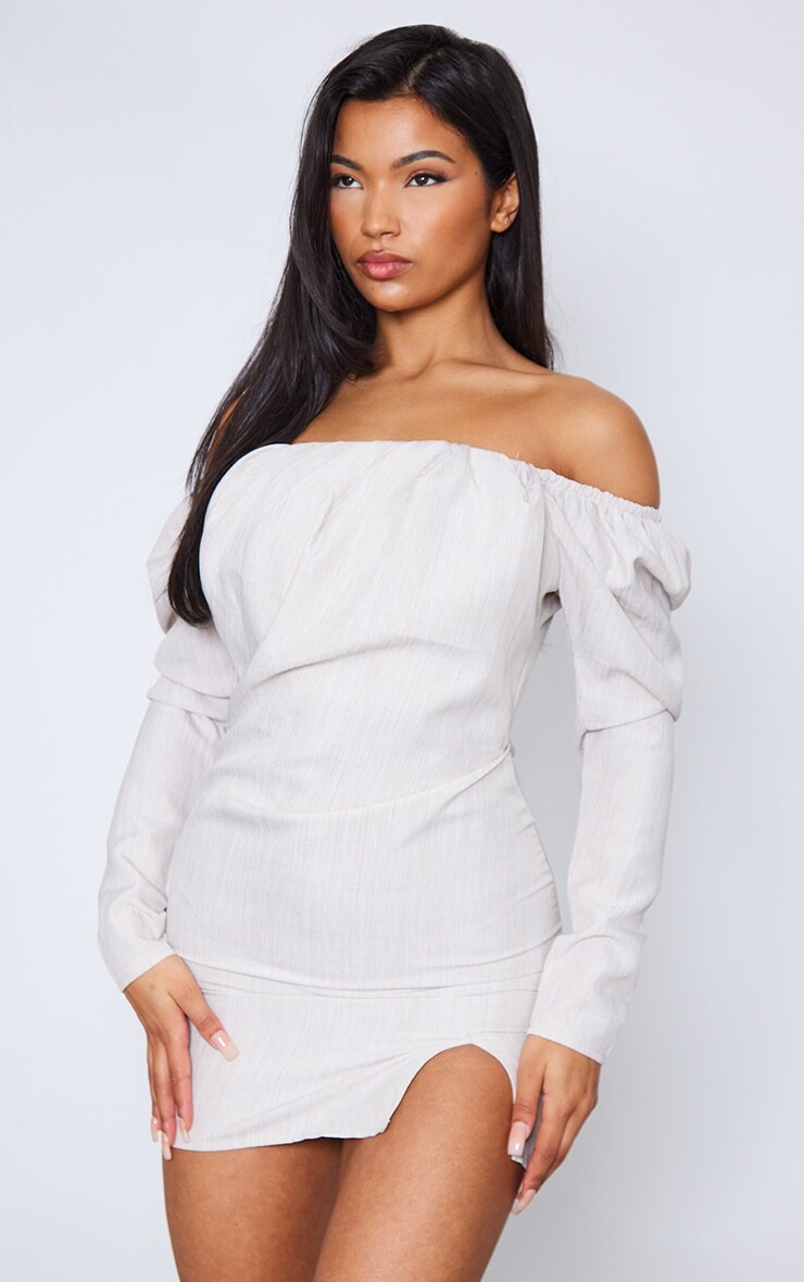 

PrettyLittleThing Облегающее платье с бретельками и плиссированной отделкой из льна с каменной косточкой