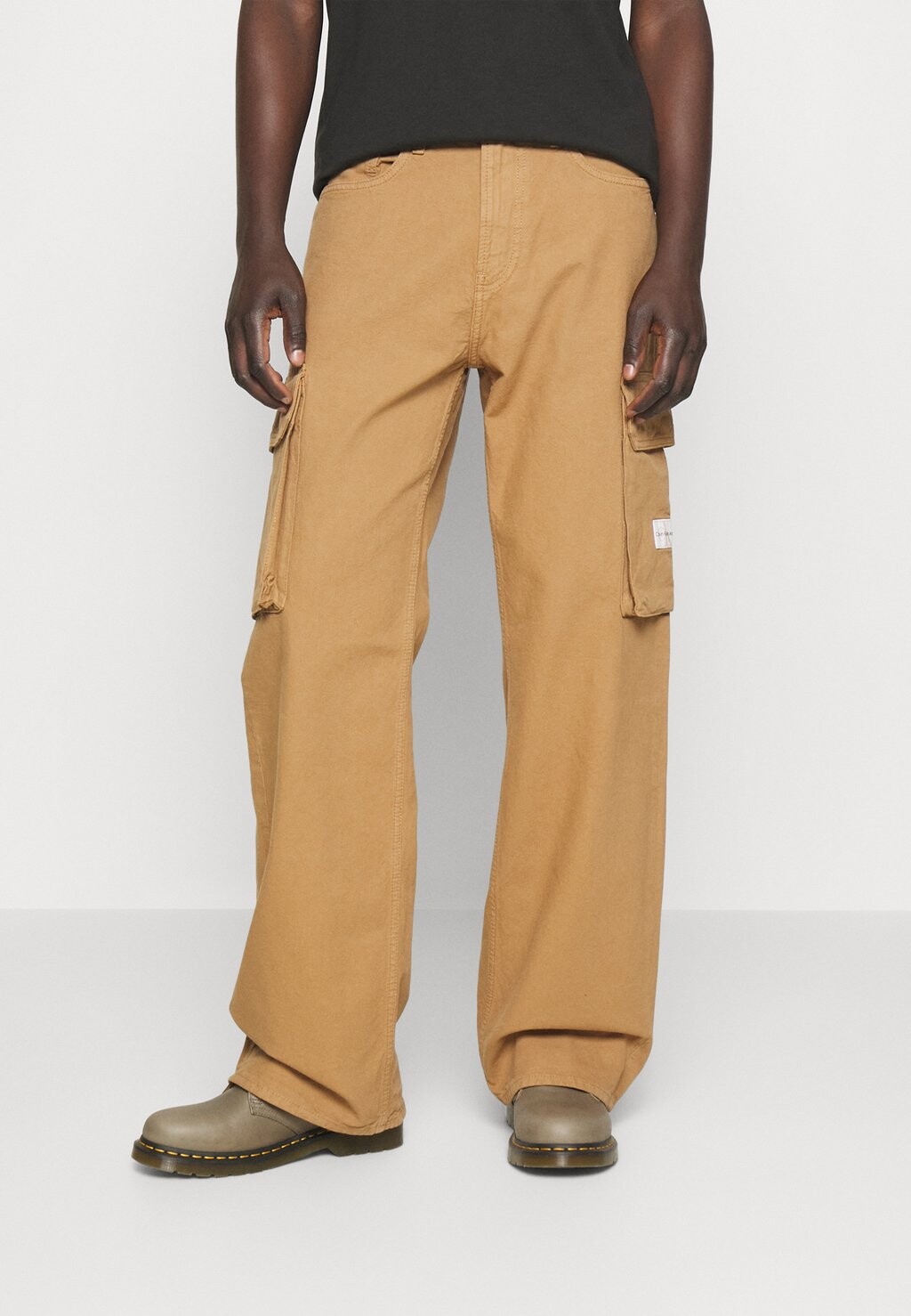 

Брюки-карго Calvin Klein Jeans, оранжевый, Коричневый