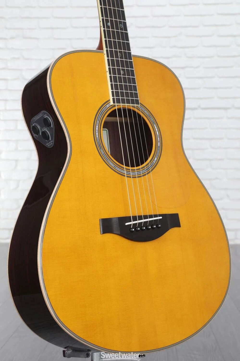 

Yamaha LS-TA TransAcoustic Concert — винтажный оттенок