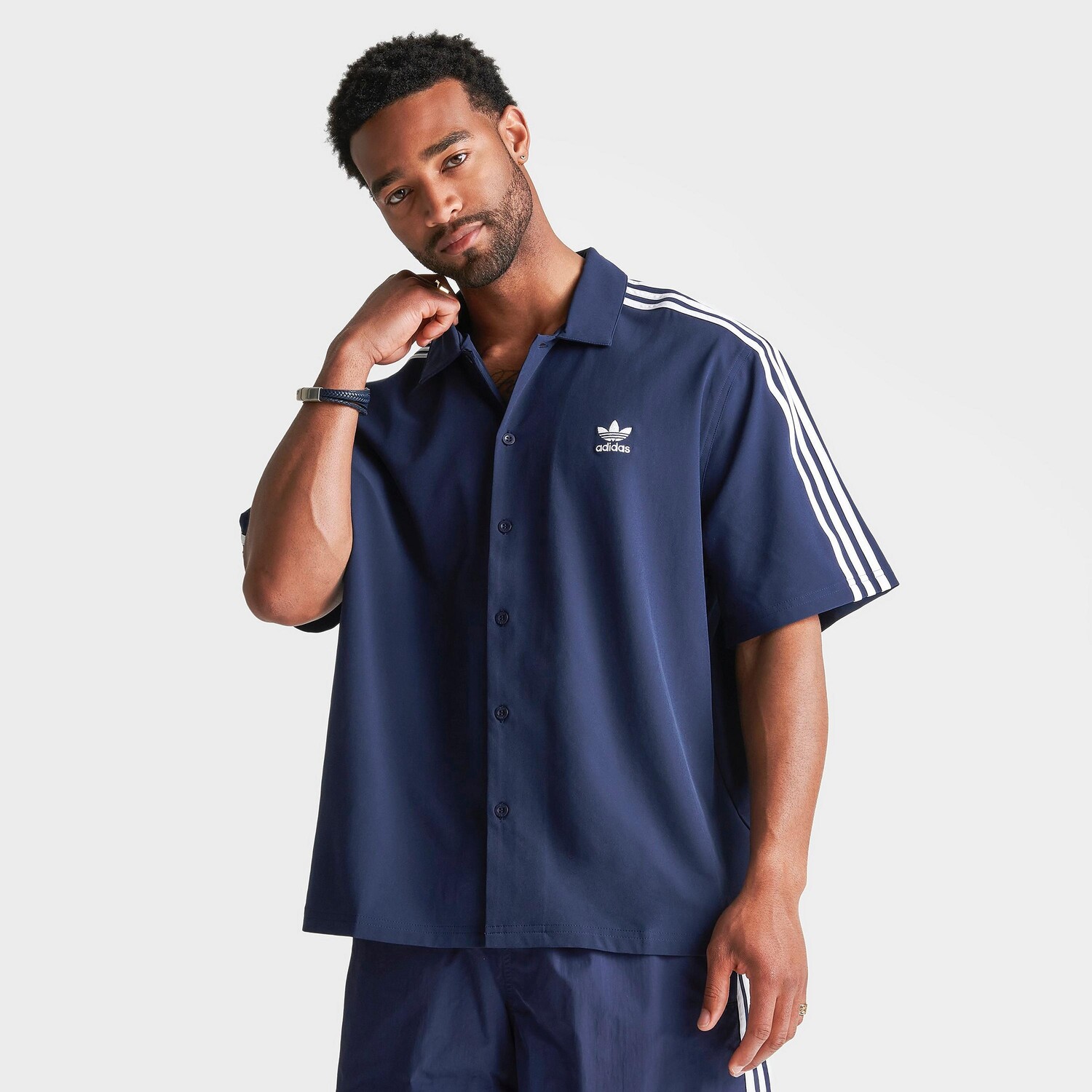 

Мужская рубашка на пуговицах adidas Originals adicolor Classics, синий