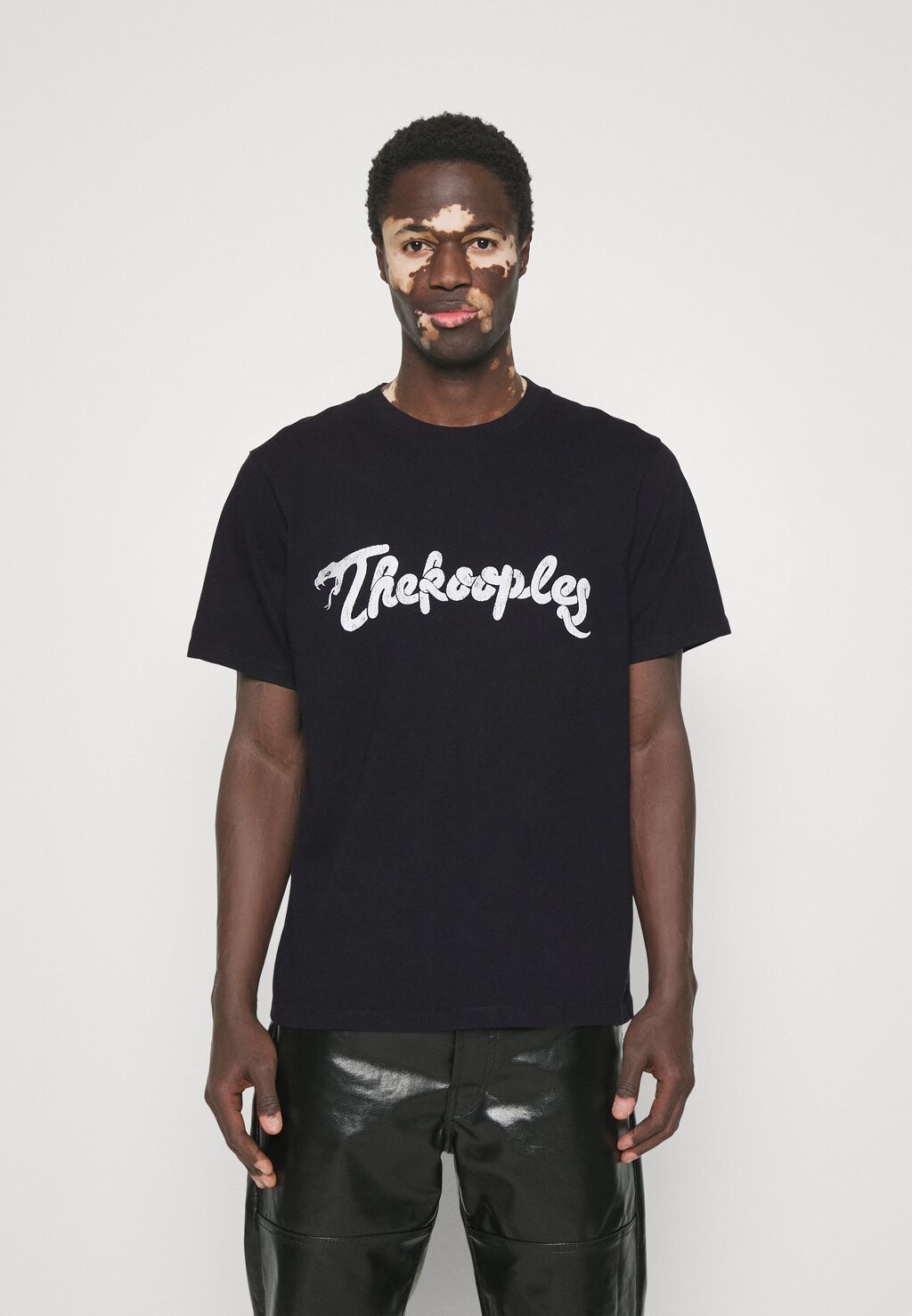 

Футболка с принтом The Kooples, черный