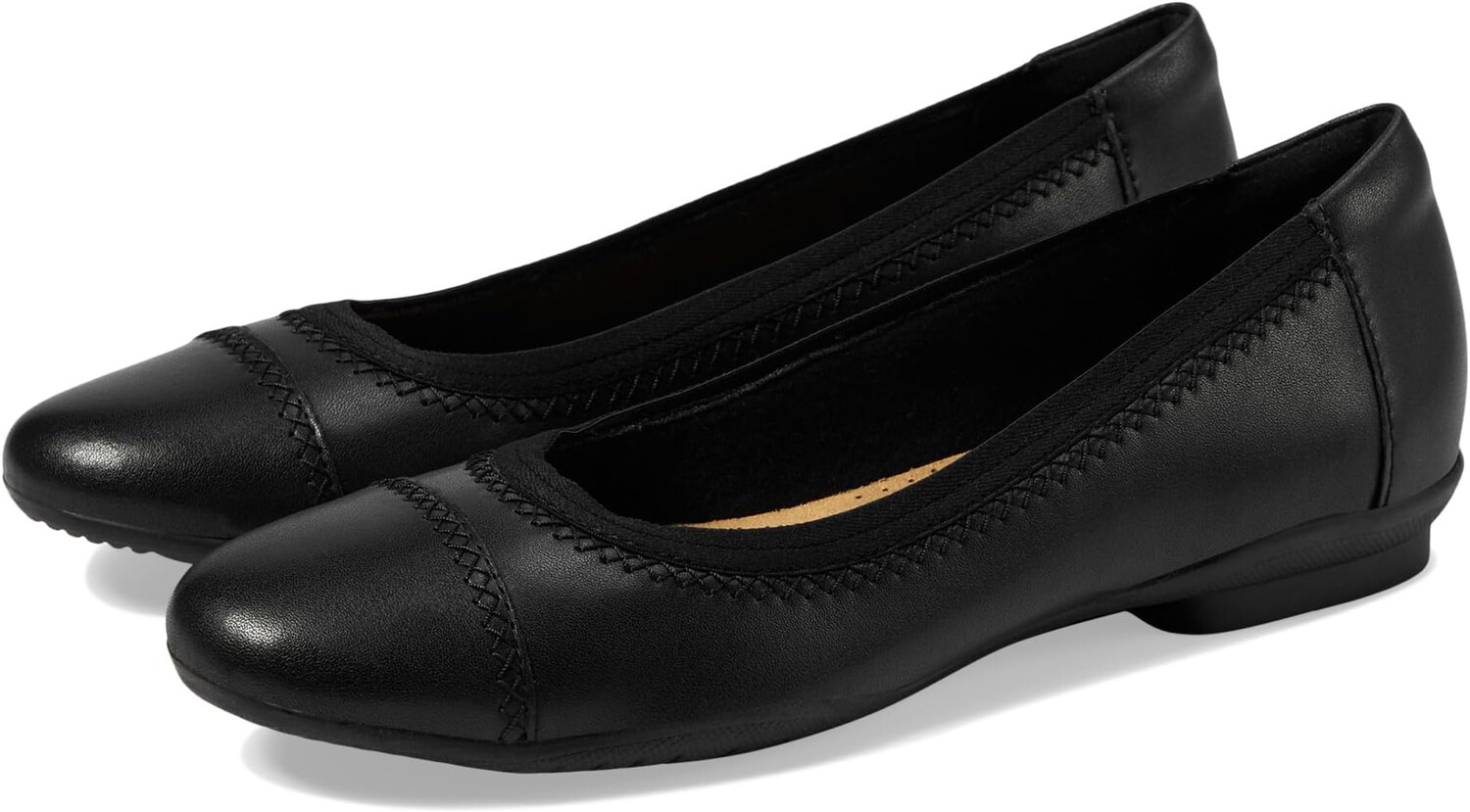 

Туфли на плоской подошве Clarks Sara Bay, цвет Black Leather