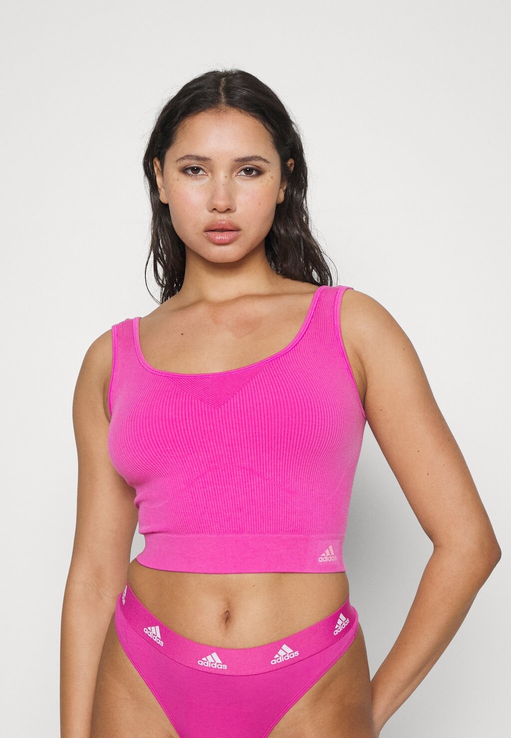 

Бюстье Adidas
