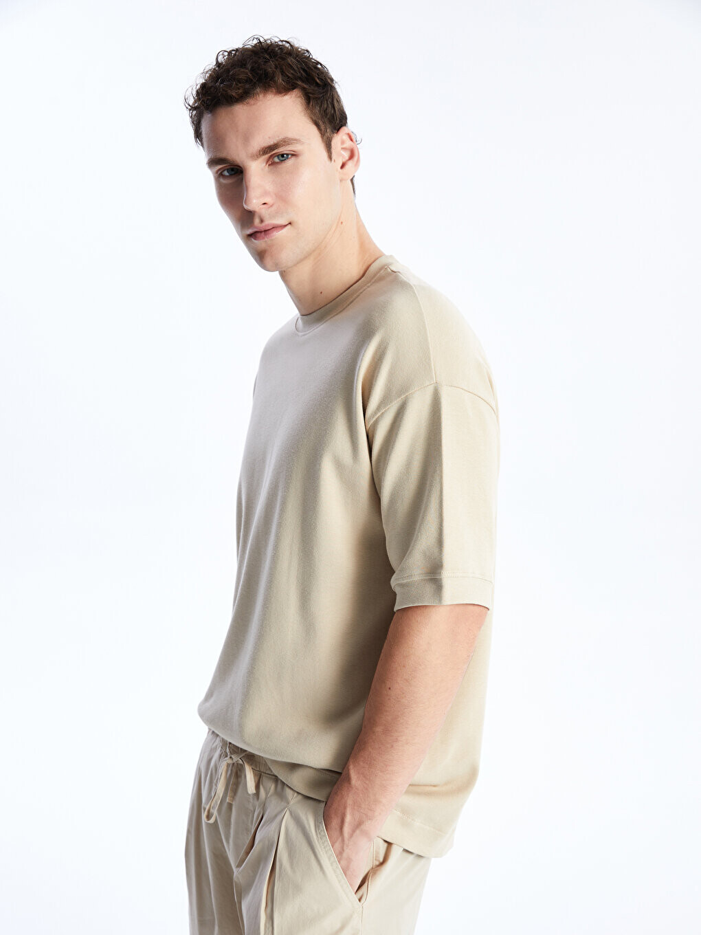 

Мужская футболка с круглым вырезом и коротким рукавом LCW Casual, бежевый