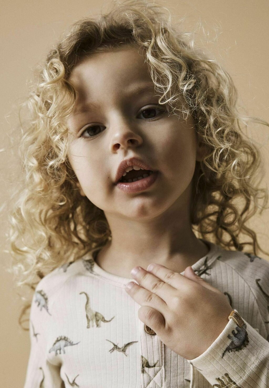 

Свитер Mit Print Lil' Atelier, цвет turtledove