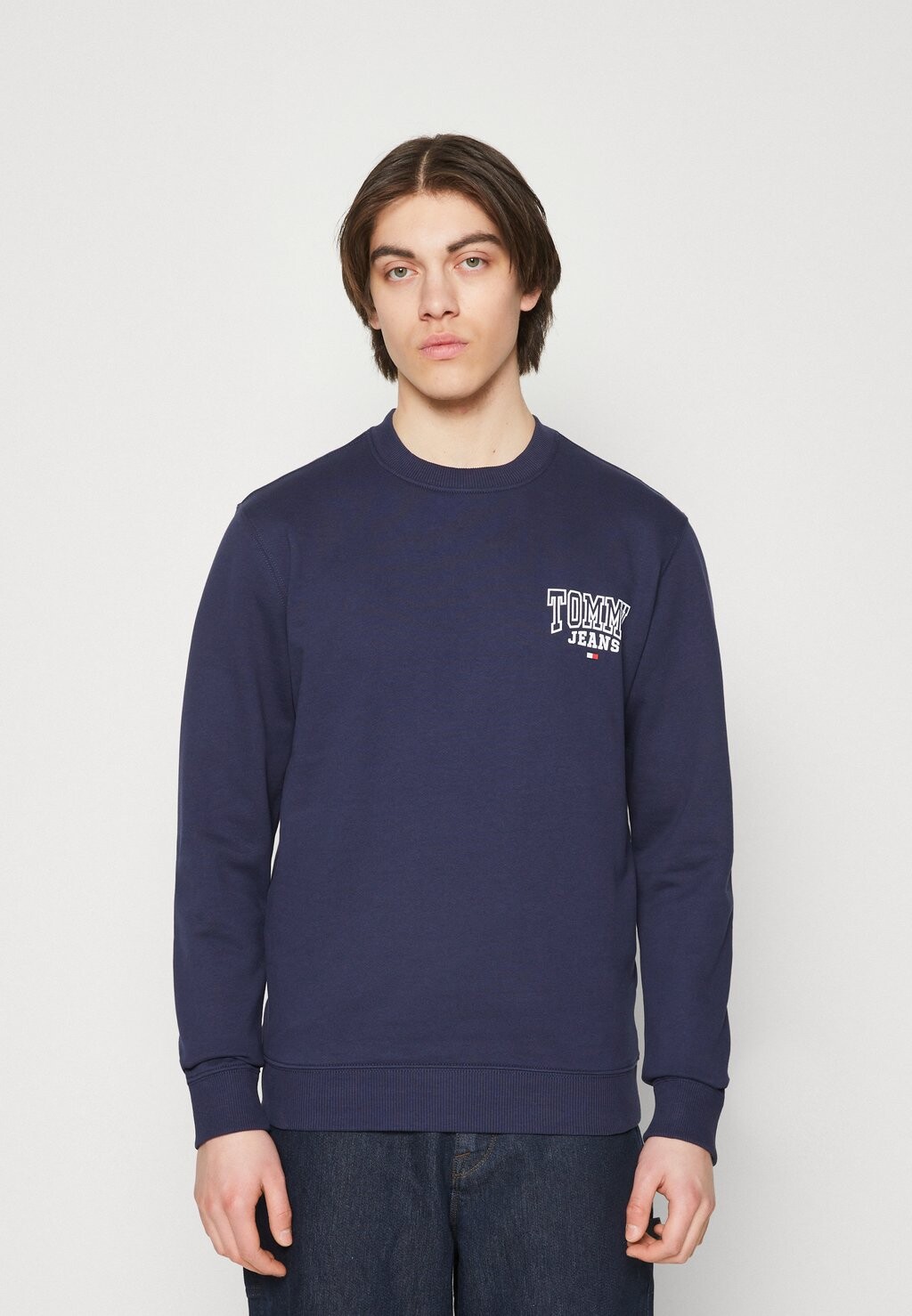

Толстовка Tommy Jeans Entry Graphic Crew, twilight темно-синий, Серый