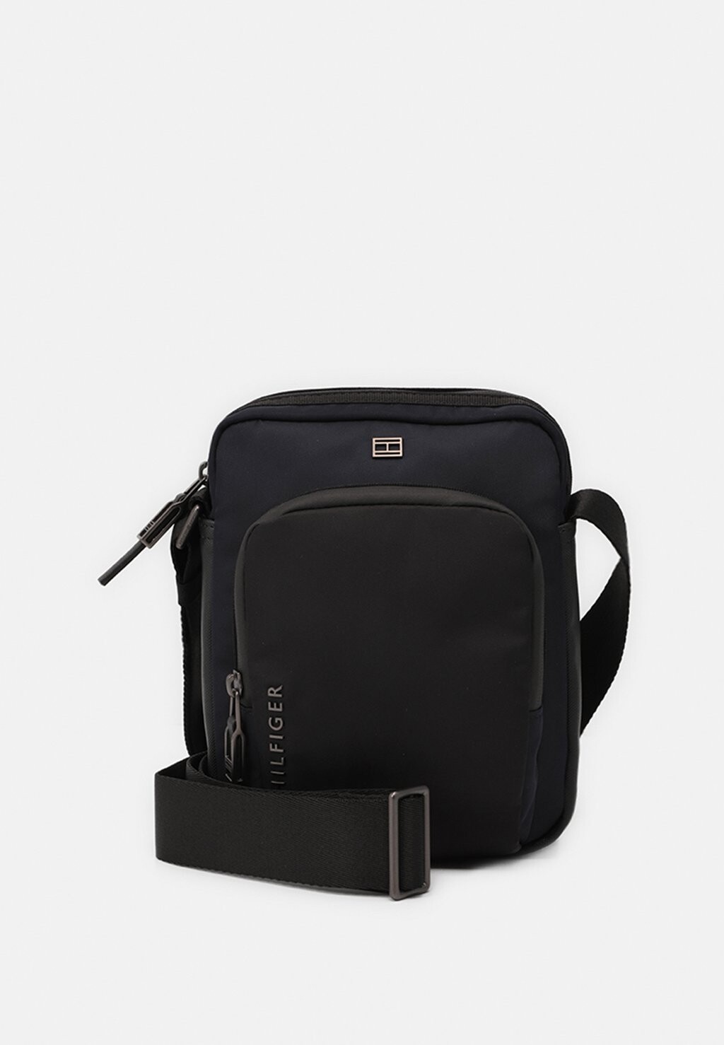 

Сумка через плечо Tommy Hilfiger