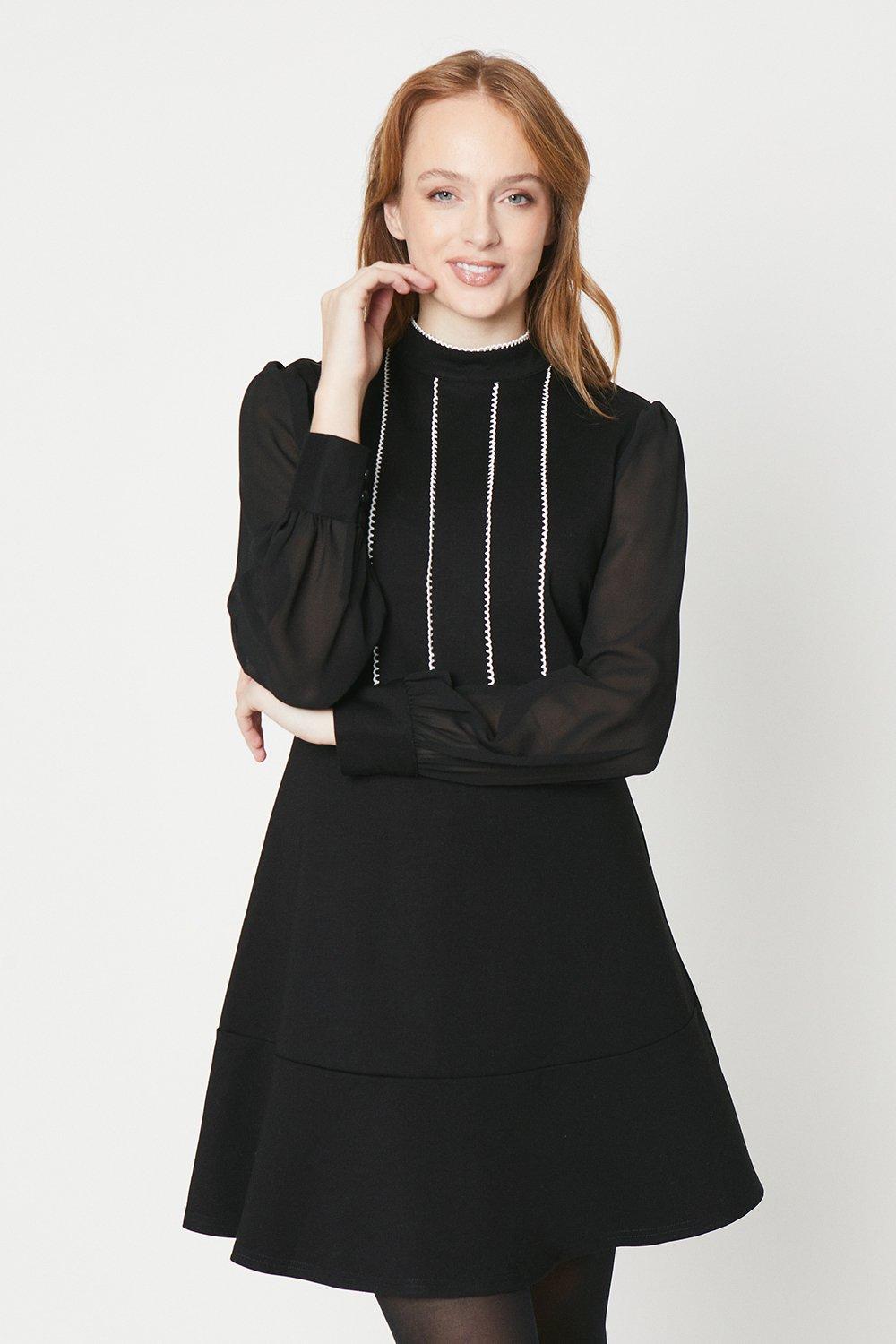 Платье-понте с контрастной строчкой и кружевной отделкой Oasis, черный