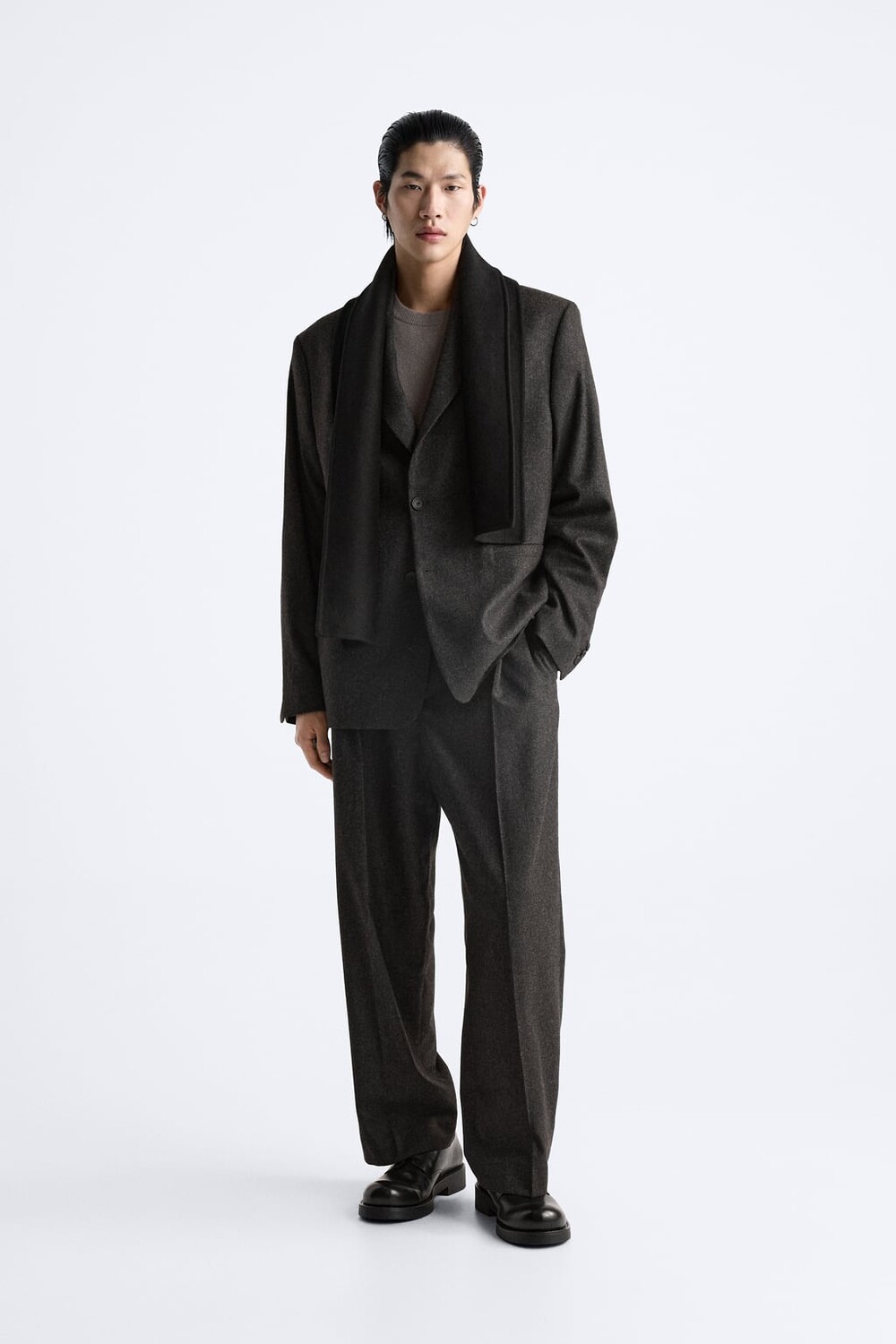 

Костюмные брюки из смесовой шерсти ZARA, коричневый