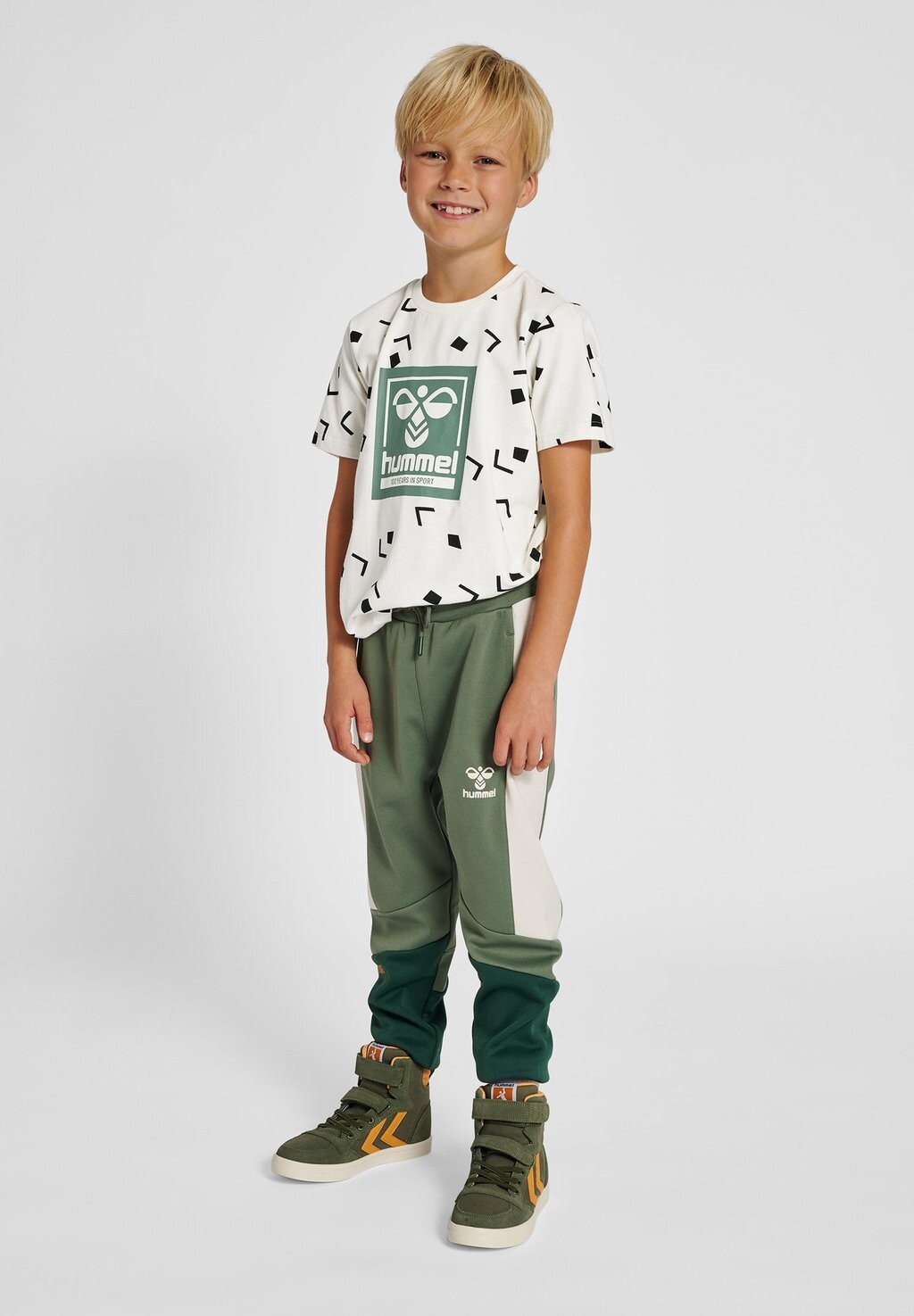 

Футболка с принтом HMLELI S S Hummel, цвет marshmallow