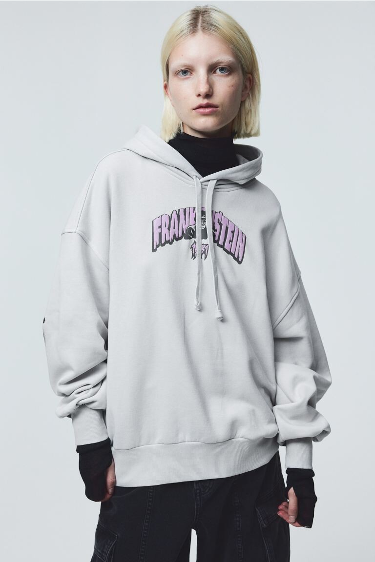 

Топ оверсайз с принтом и худи H&M