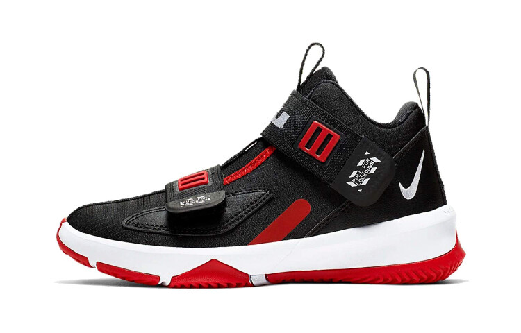

Детские баскетбольные кроссовки Nike PS