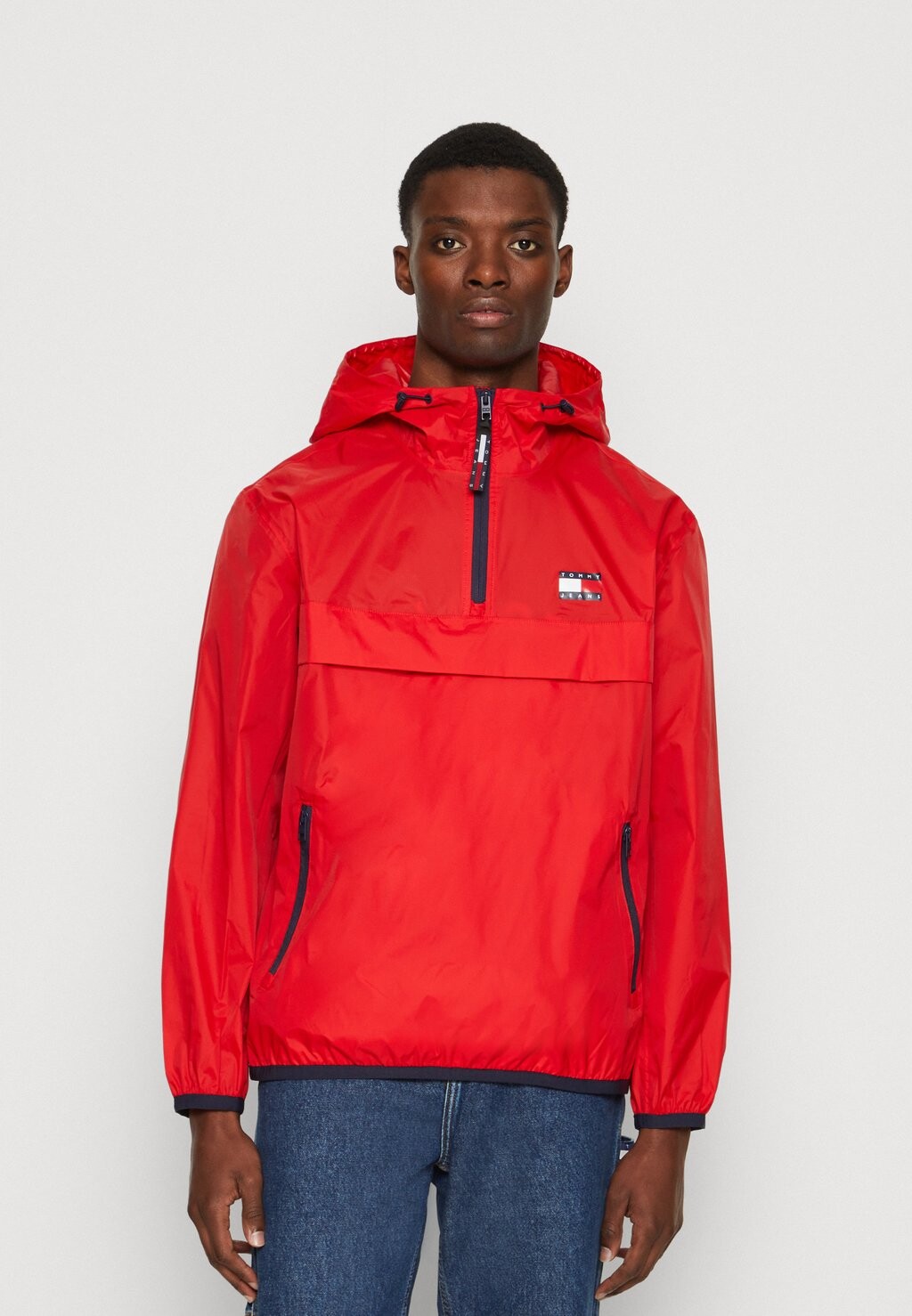 

Ветровка Tommy Jeans