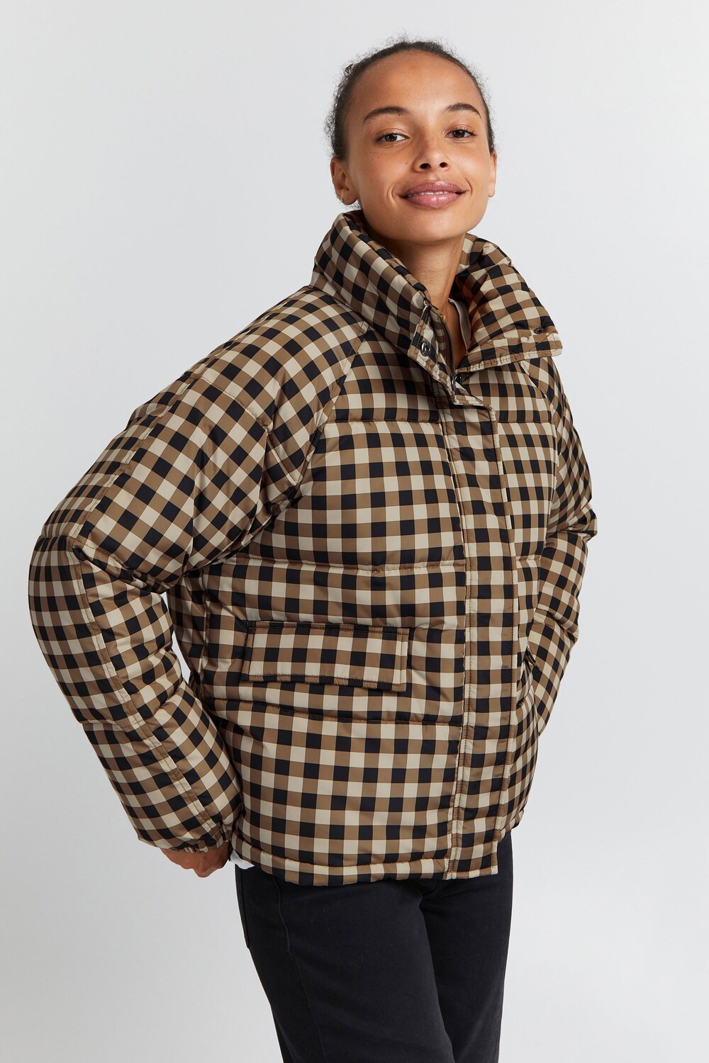 

Пуховик ICHI Steppjacke IHFRIGG JA 20116590, коричневый