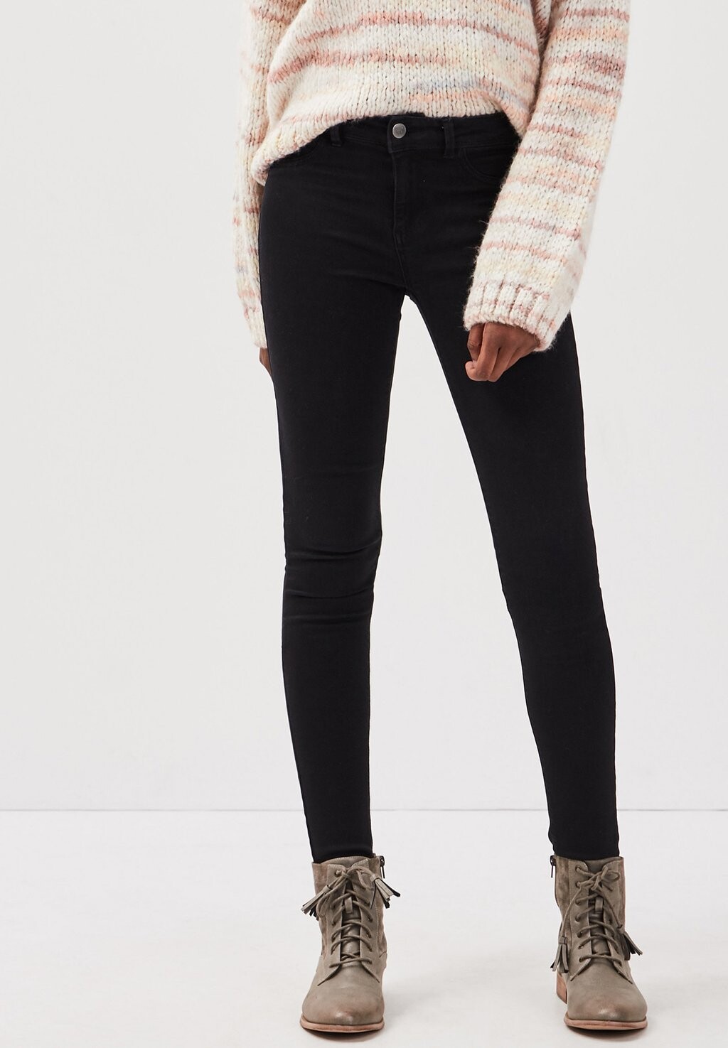

Джинсы скинни BONOBO Jeans