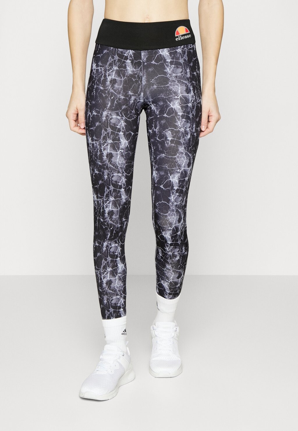 

Тайтсы Ellesse, черный