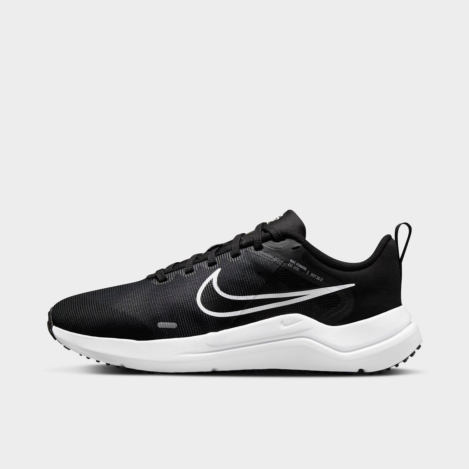 

Женские кеды Nike Downshifter 12 (широкие), черный