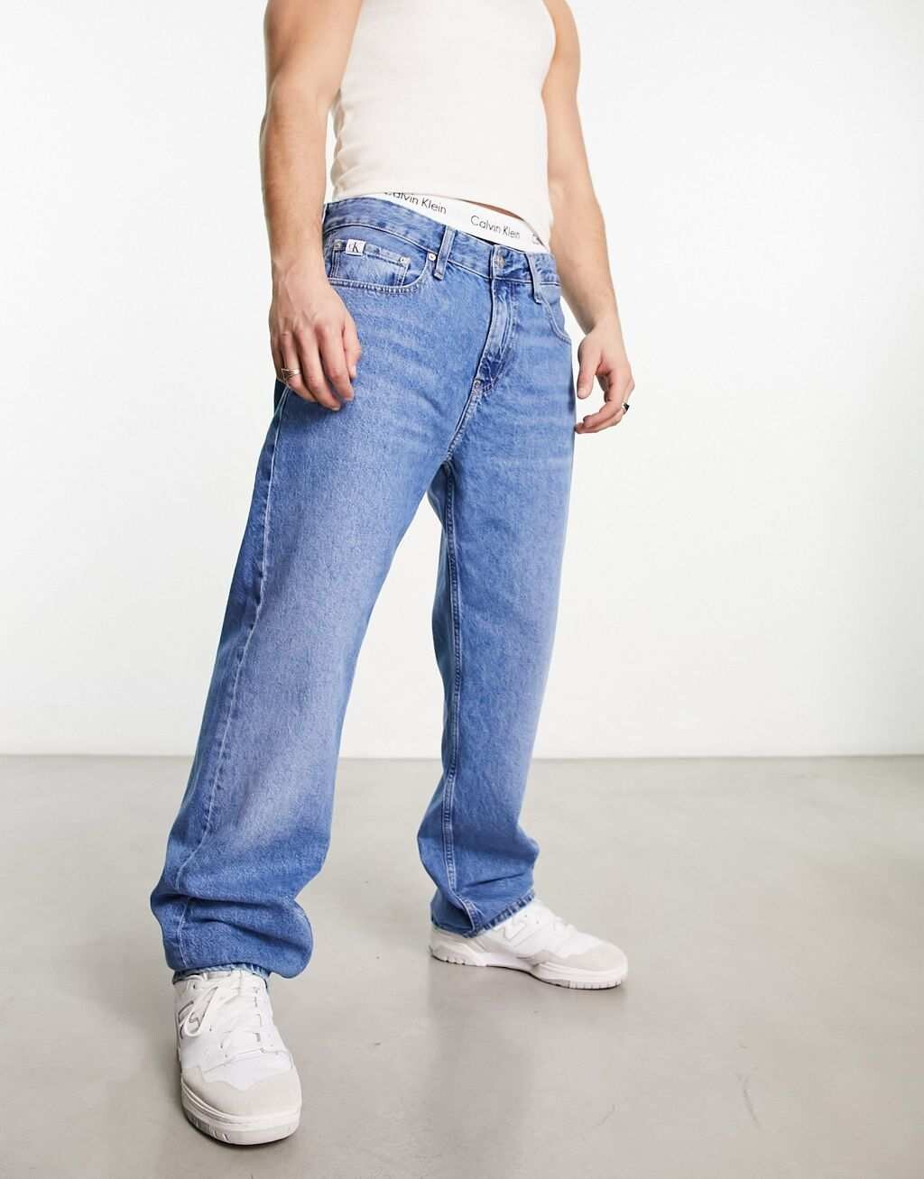

Синие прямые джинсы в стиле 90-х Calvin Klein Jeans