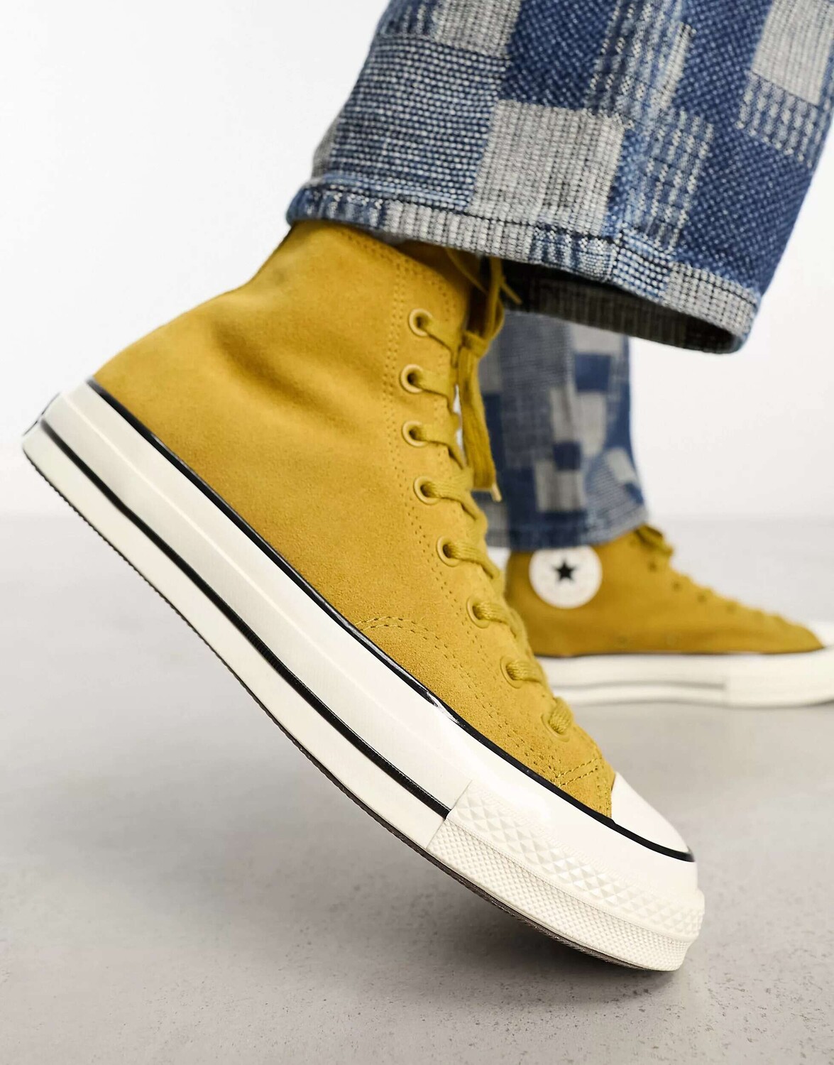 

Замшевые кроссовки Converse Chuck 70 горчичного цвета, Желтый