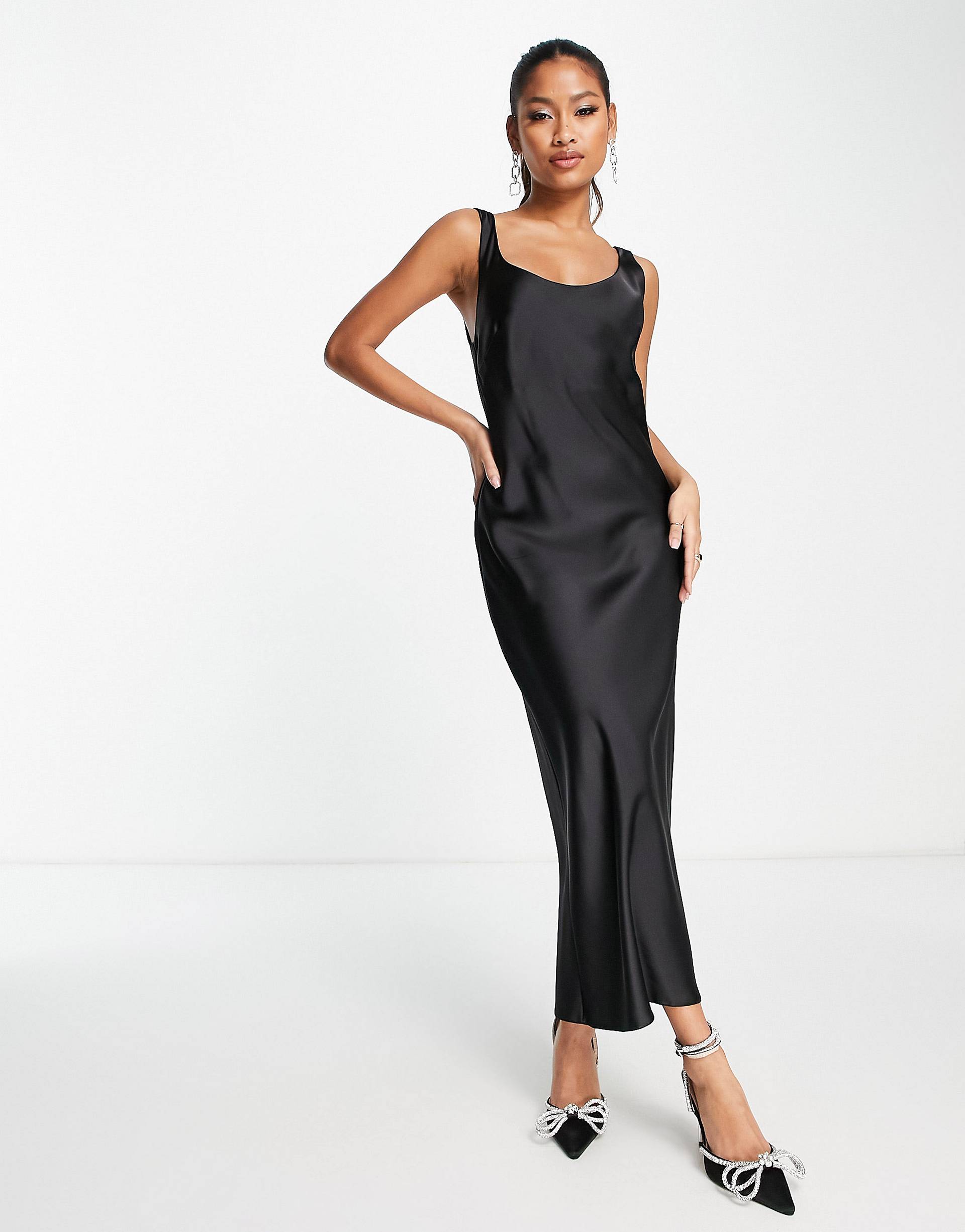 Черное атласное платье-комбинация миди с круглым вырезом ASOS DESIGN фото