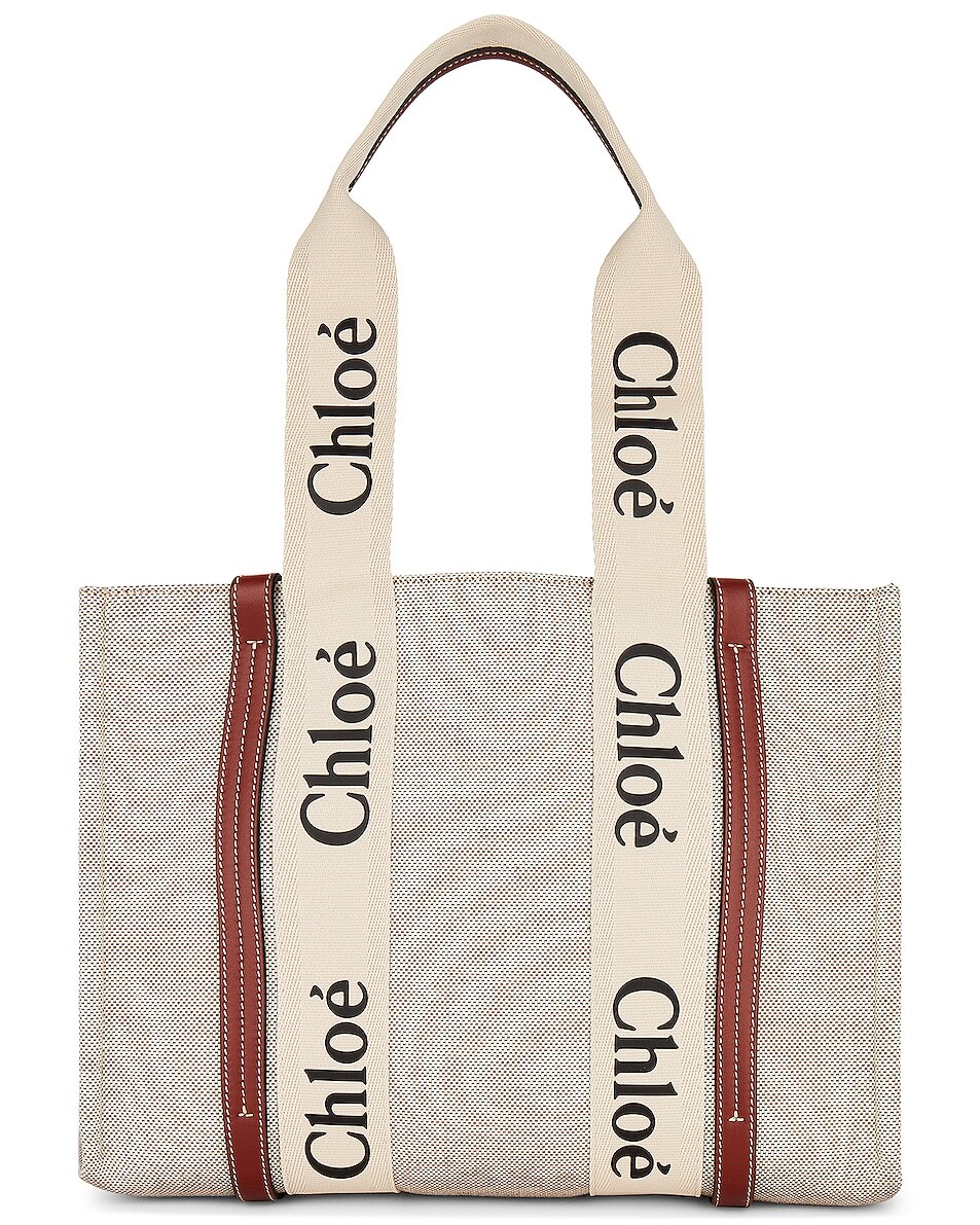 

Сумка через плечо Chloe Medium Woody Tote, цвет White & Brown