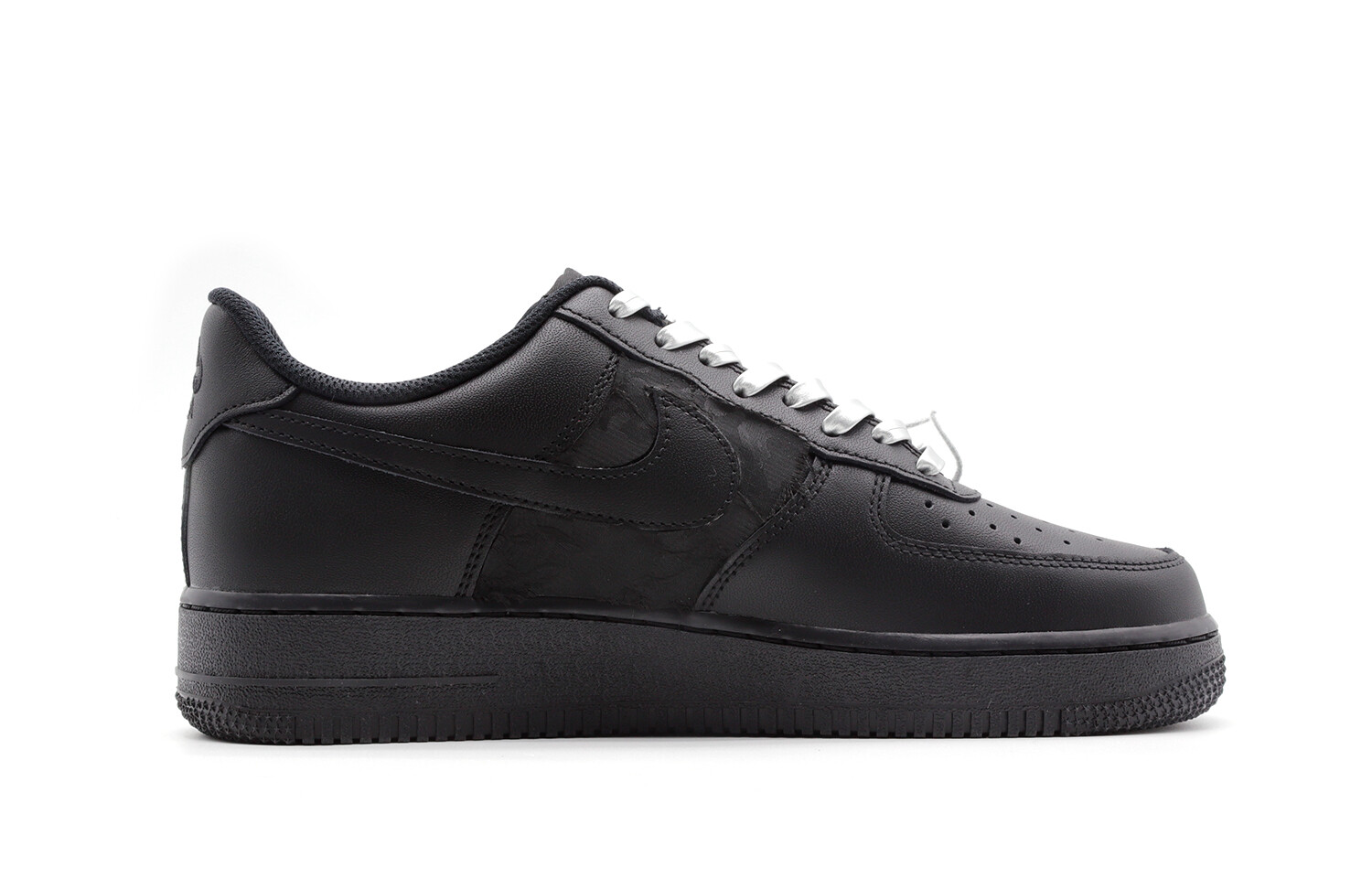 

Обувь для скейтбординга Nike Air Force 1 унисекс, Black/Silver