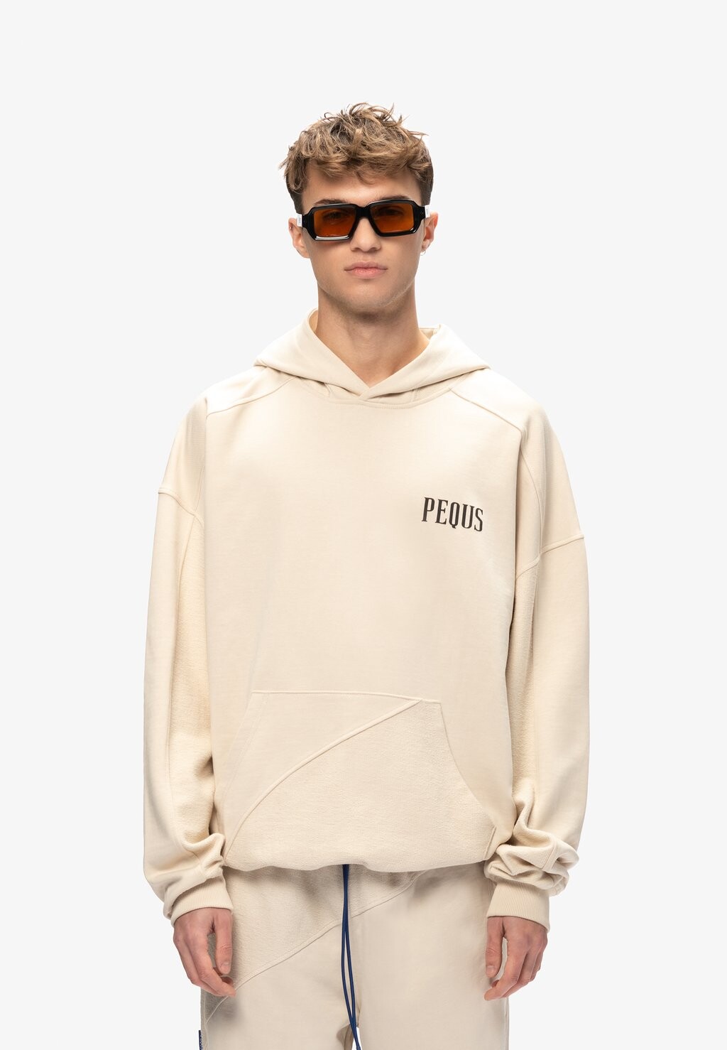 

Худи PEQUS