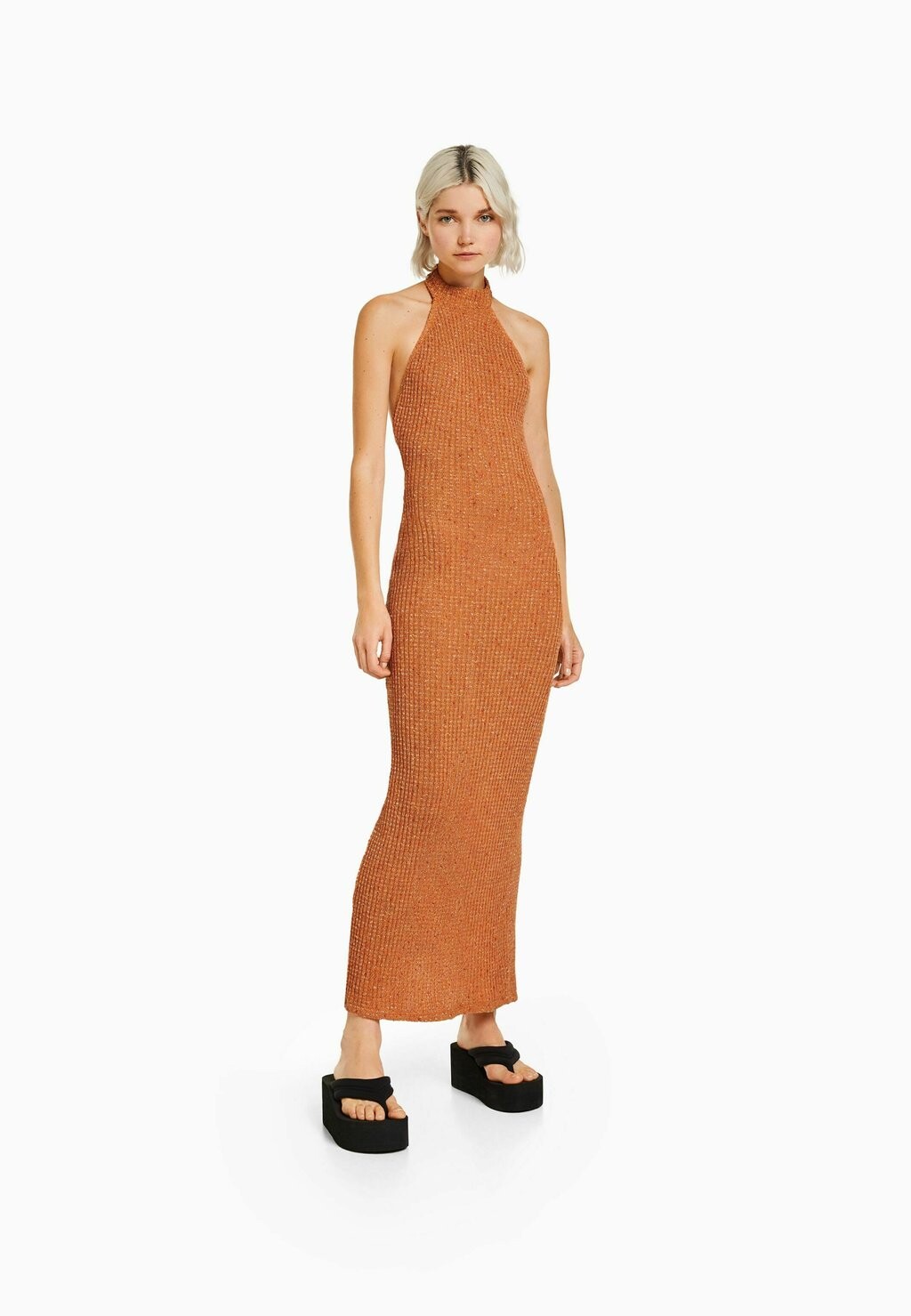 

Вязаное платье Bershka, оранжевый
