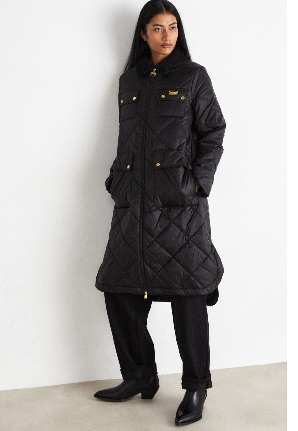 

Зимнее пальто SUPANOVA Barbour International, черный