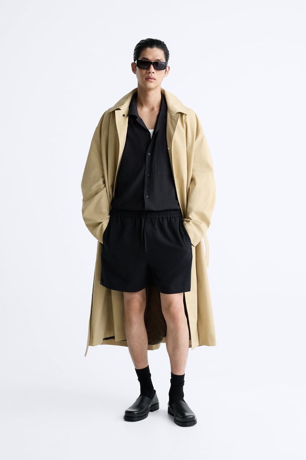 

Шорты бермуда из модала ZARA, черный