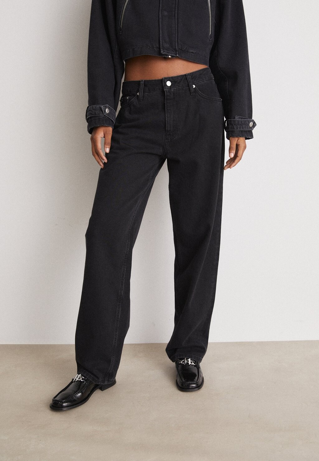 

Джинсы прямого кроя Calvin Klein Jeans
