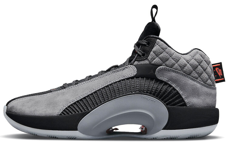 

Air Jordan 35 в цвете Smoke Grey, серый/черный
