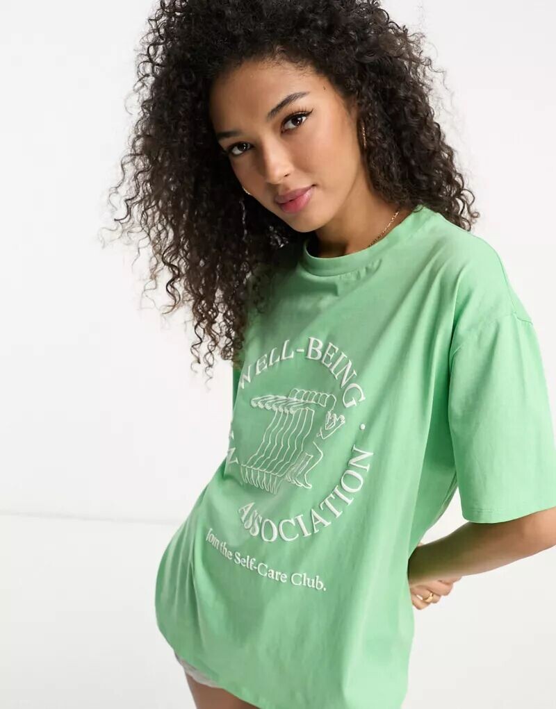 

Зеленая футболка оверсайз с тиснением Wellbeing ASOS