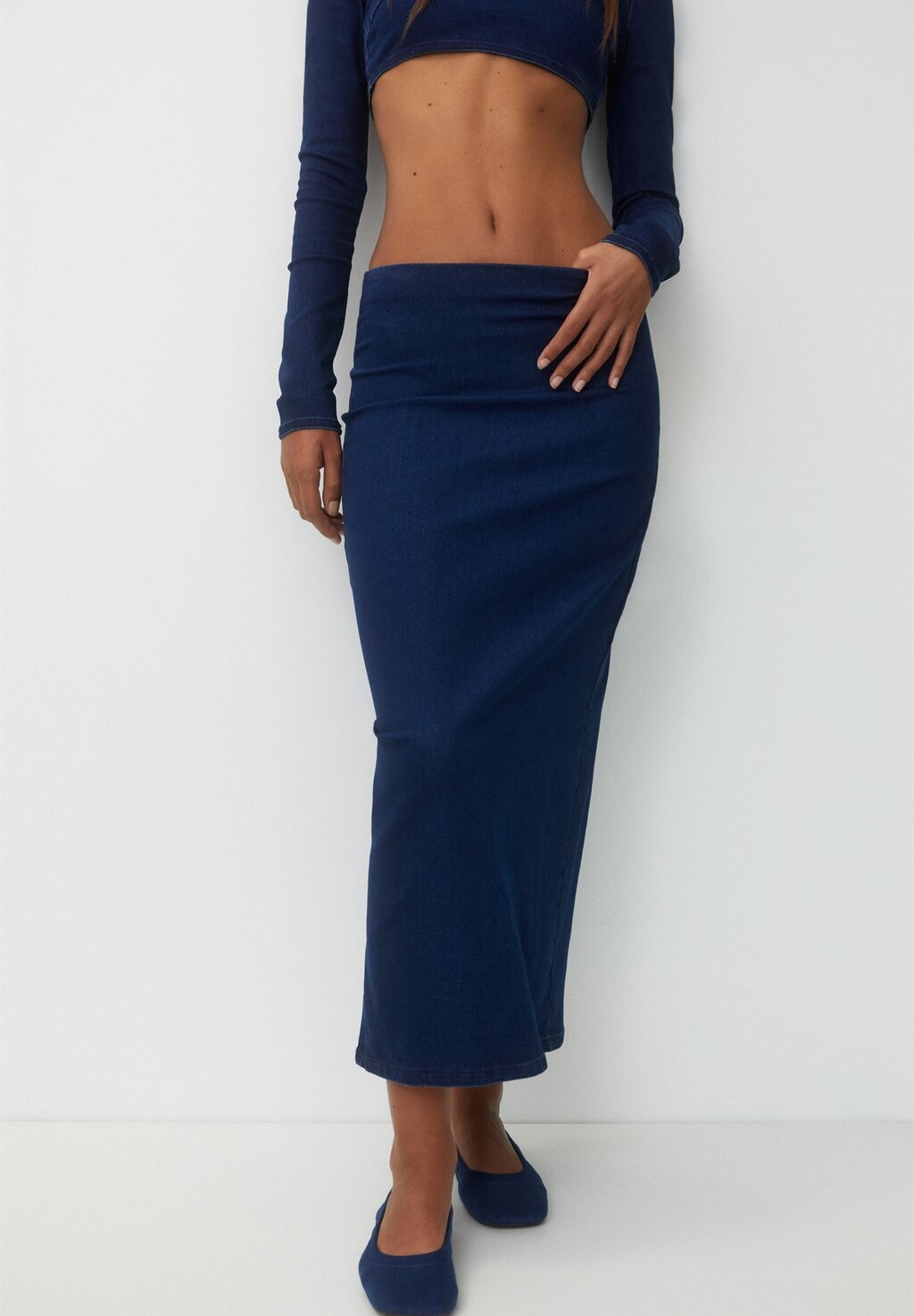 

Длинная юбка Seamless PULL&BEAR, цвет dark blue