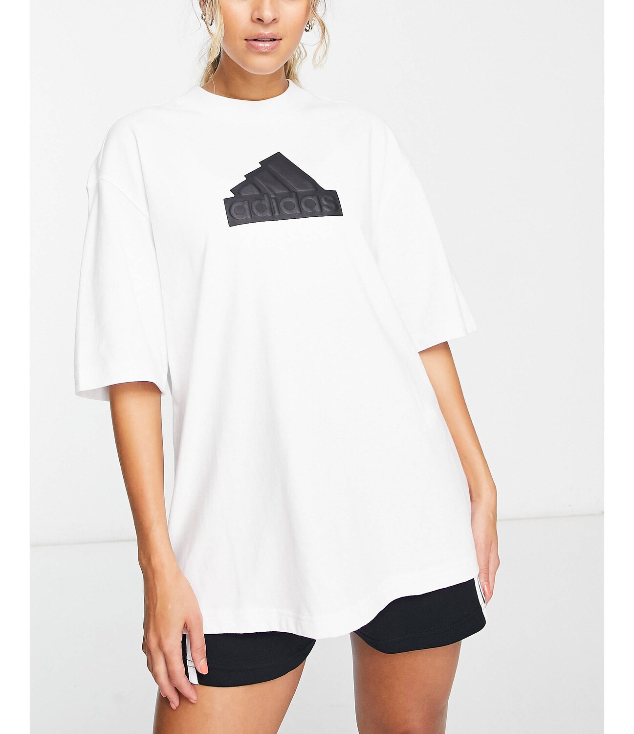 

Белая футболка adidas Sportswear future icons BOS adidas performance, Белый